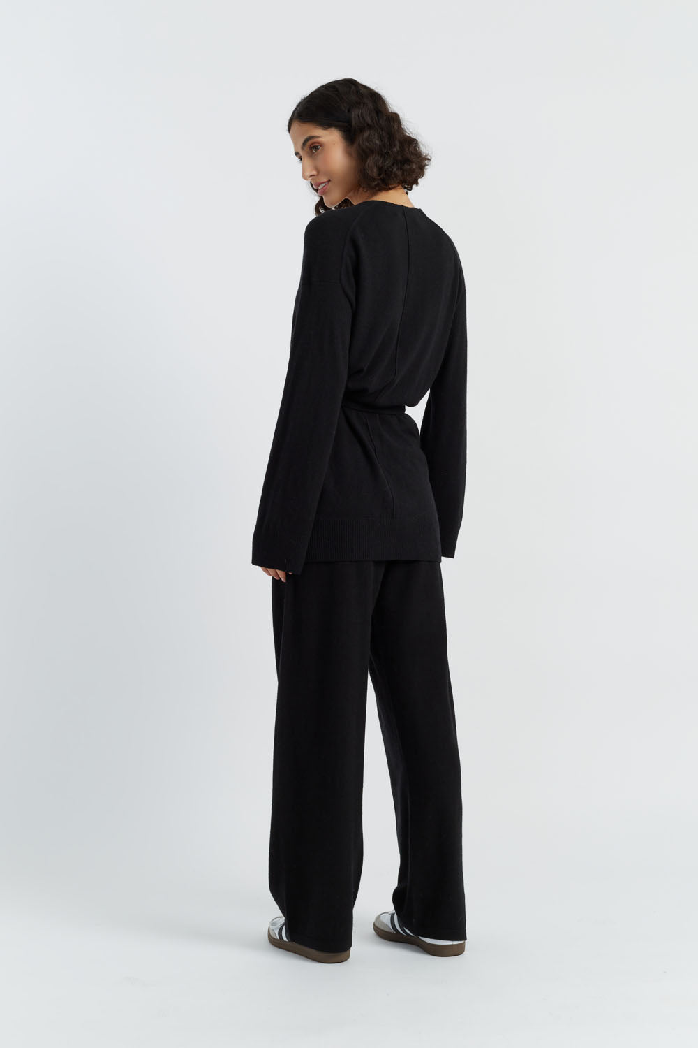 Luxury Black Wool Cashmere Wrap Cardigan for Women - Soft & Warm Winter Shawl - Perfect for Office, Travel & Evening Outfits