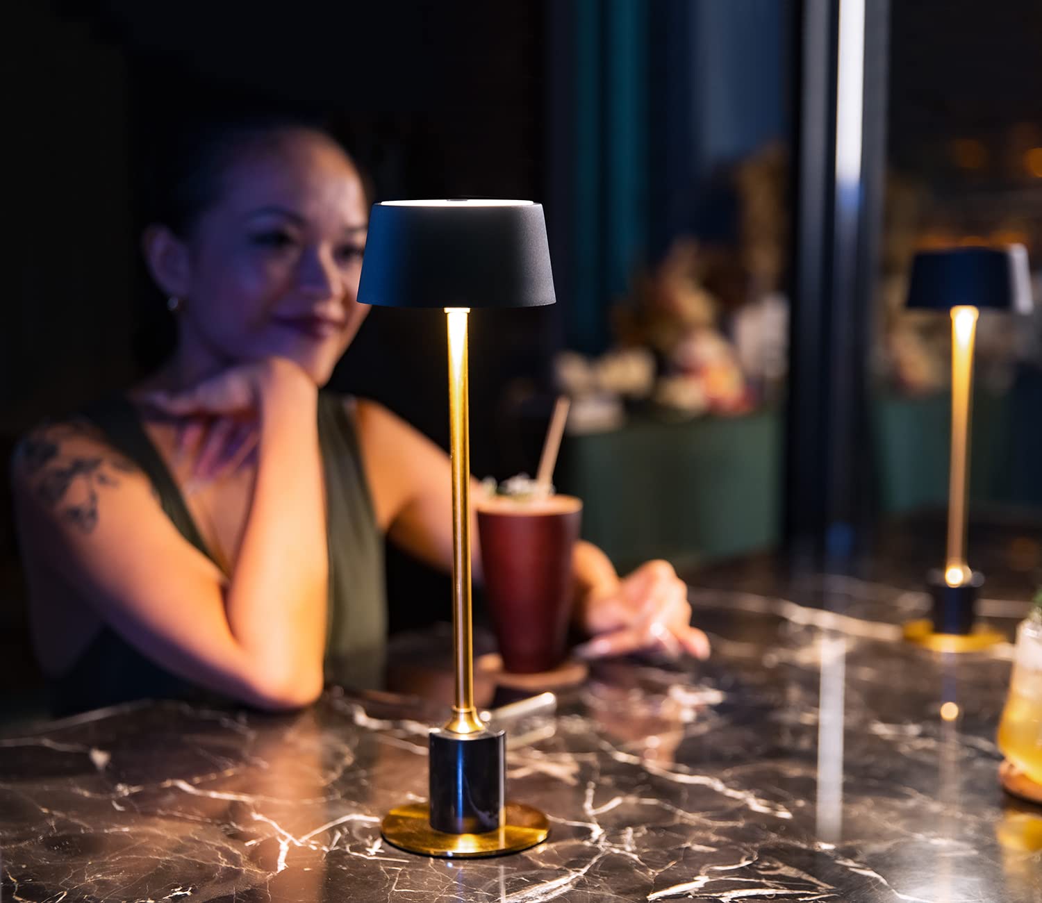 DAWALIGHT Rechargeable Cordless Table Lamp - 2500mAh Battery, 3-Level Brightness Adjustable Desk Light for Bedroom, Reading, Coffee Table, Restaurant & Outdoor Camping (Black + Gold) | Perfect for Romantic Dinners, Nightstands and Portable Lighting