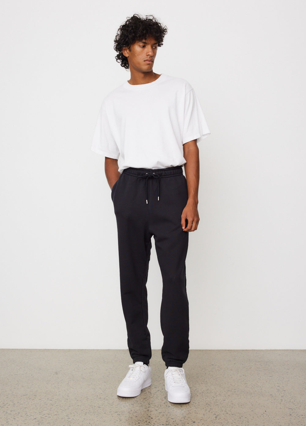 Air Jordan Wordmark Fleece Pants for Men - Comfortable & Stylish Joggers for Casual Wear, Gym & Lounge