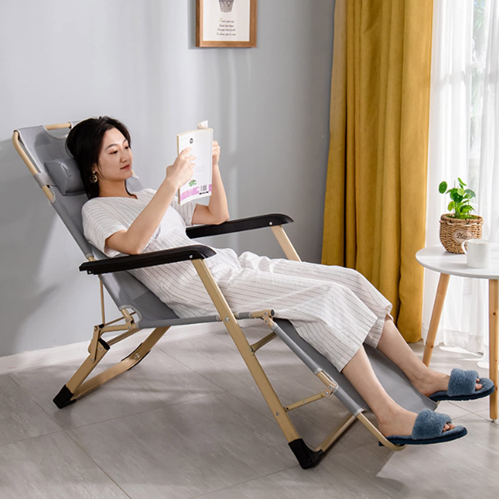 Adjustable Zero Gravity Chair for Outdoor & Garden - Foldable Patio Lounge Chair with Headrest, Heavy Duty Recliner Supports 330lbs (150kg) - Perfect for Backyard Relaxation, Poolside Lounging & Camping Comfort