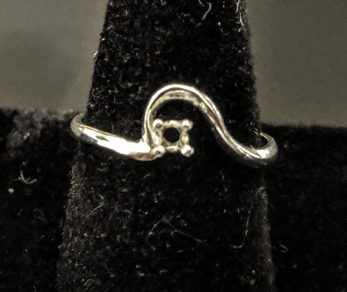 Solid Sterling Silver or 14K Gold 3mm Round 4-Prong Solitaire Twist Pre-Notched Blank Ring Settings (Size 4-7) - Perfect for Jewelry Making, Engagement Rings & DIY Craft Projects