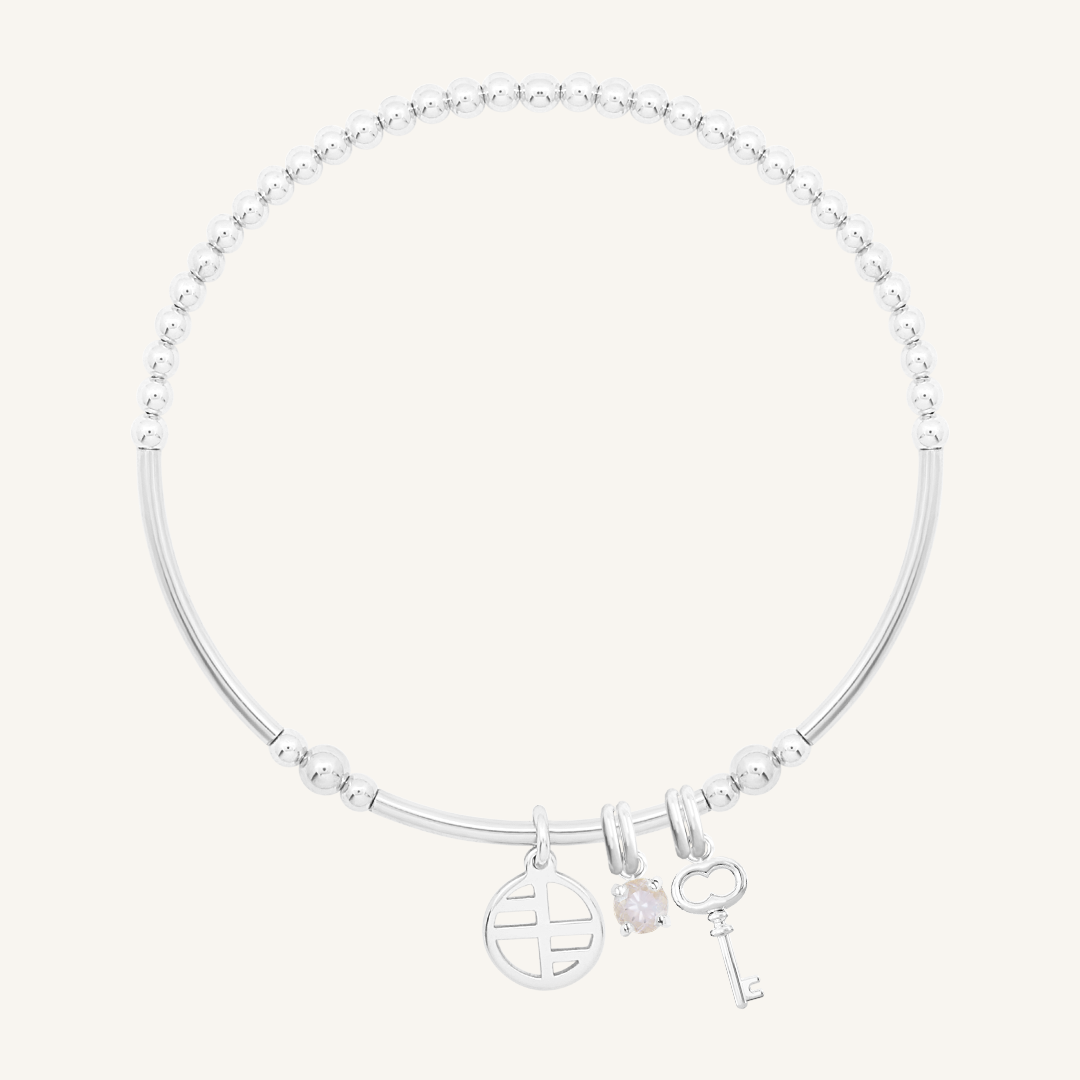 Graduation Charm Bracelet - Elegant Keepsake Gift for Graduates - Perfect for Commencement, Prom & Special Occasions