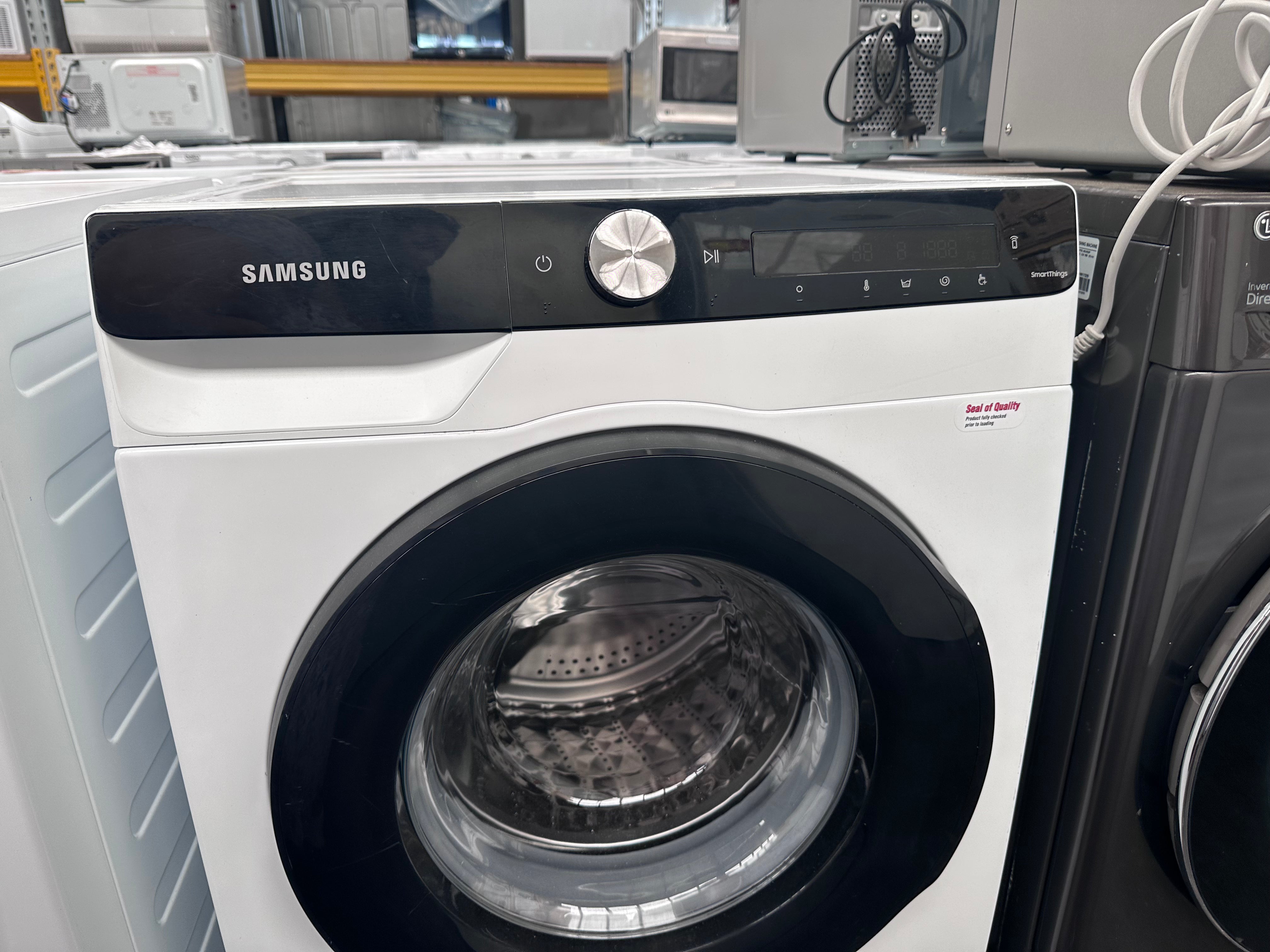 Refurbished Samsung 8.5kg Front Load Washing Machine with BubbleWash Technology - Perfect for Apartments, Small Homes & Laundry Rooms (Energy Efficient)