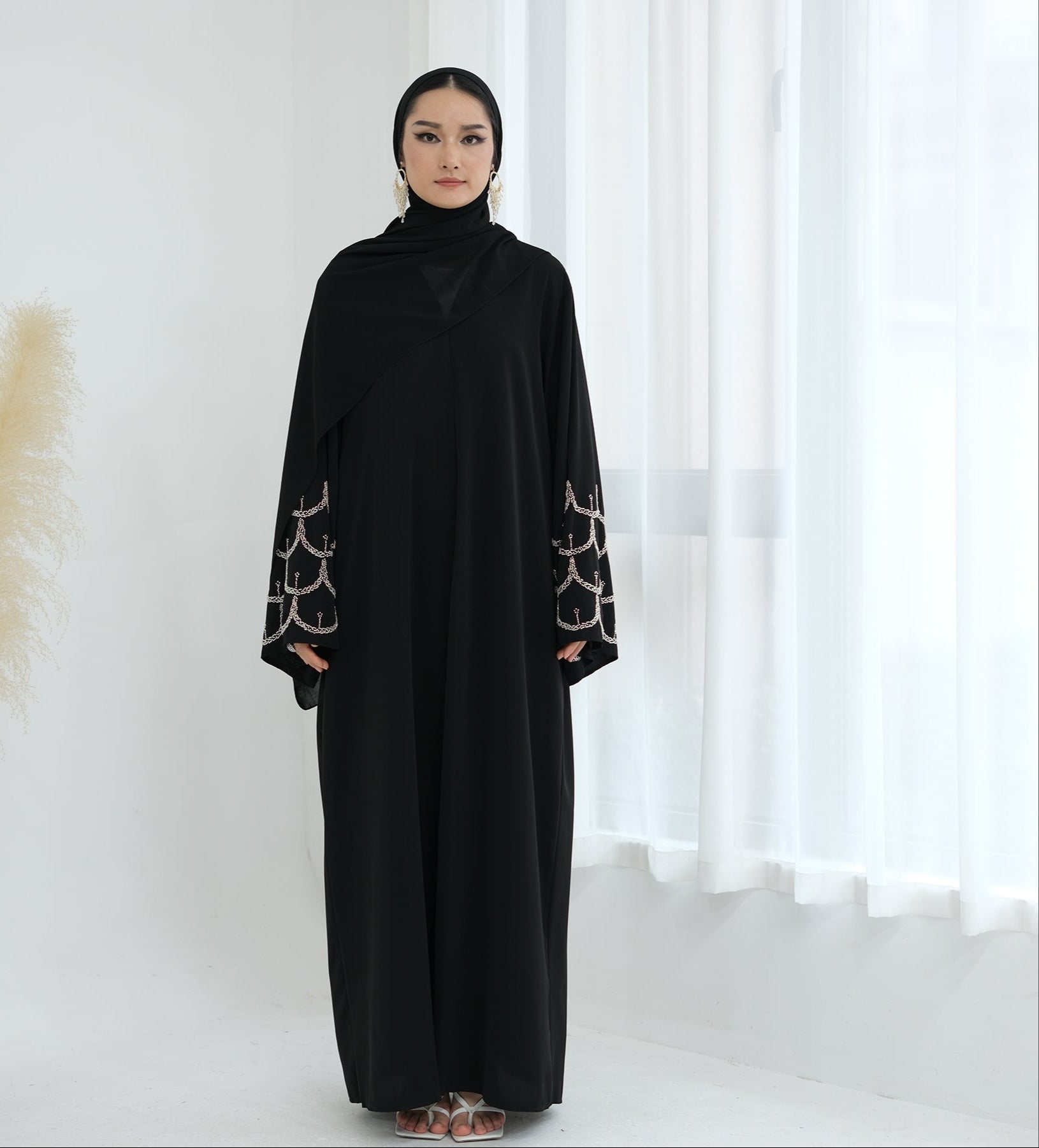Elegant Irssane Nida Open Abaya Kimono - Black | Modest Muslim Dress for Women | Perfect for Prayer, Eid, and Special Occasions