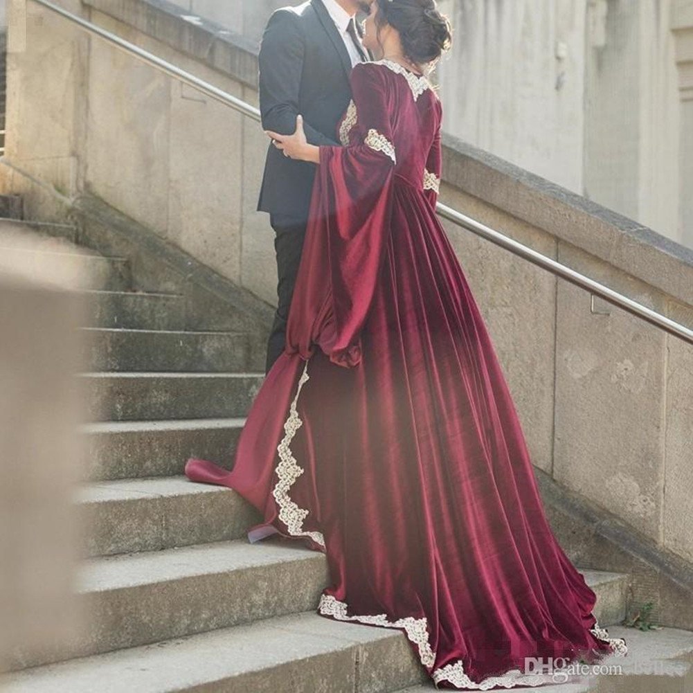 Elegant Women's A-Line Sweetheart Long Sleeve Prom Dress with Velvet Applique - Modest Muslim Party Evening Gown for Formal Events, Weddings & Special Occasions