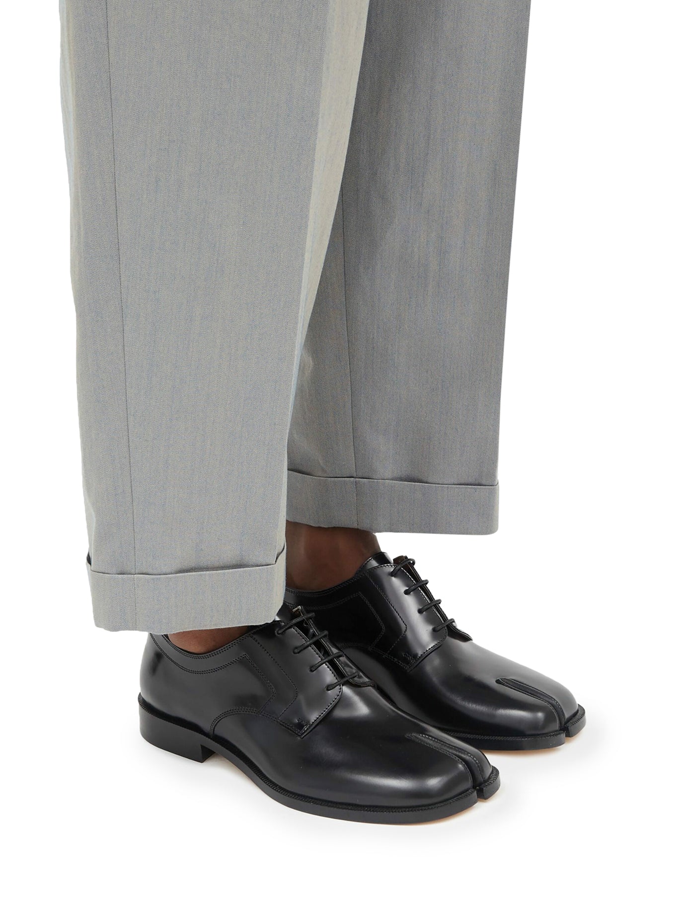 Maison Margiela Derby Tabi Shoes - Black Leather Lace-Up Boots for Men & Women | Fashionable Punk & Avant-Garde Style | Perfect for Streetwear, Night Out & Artistic Events
