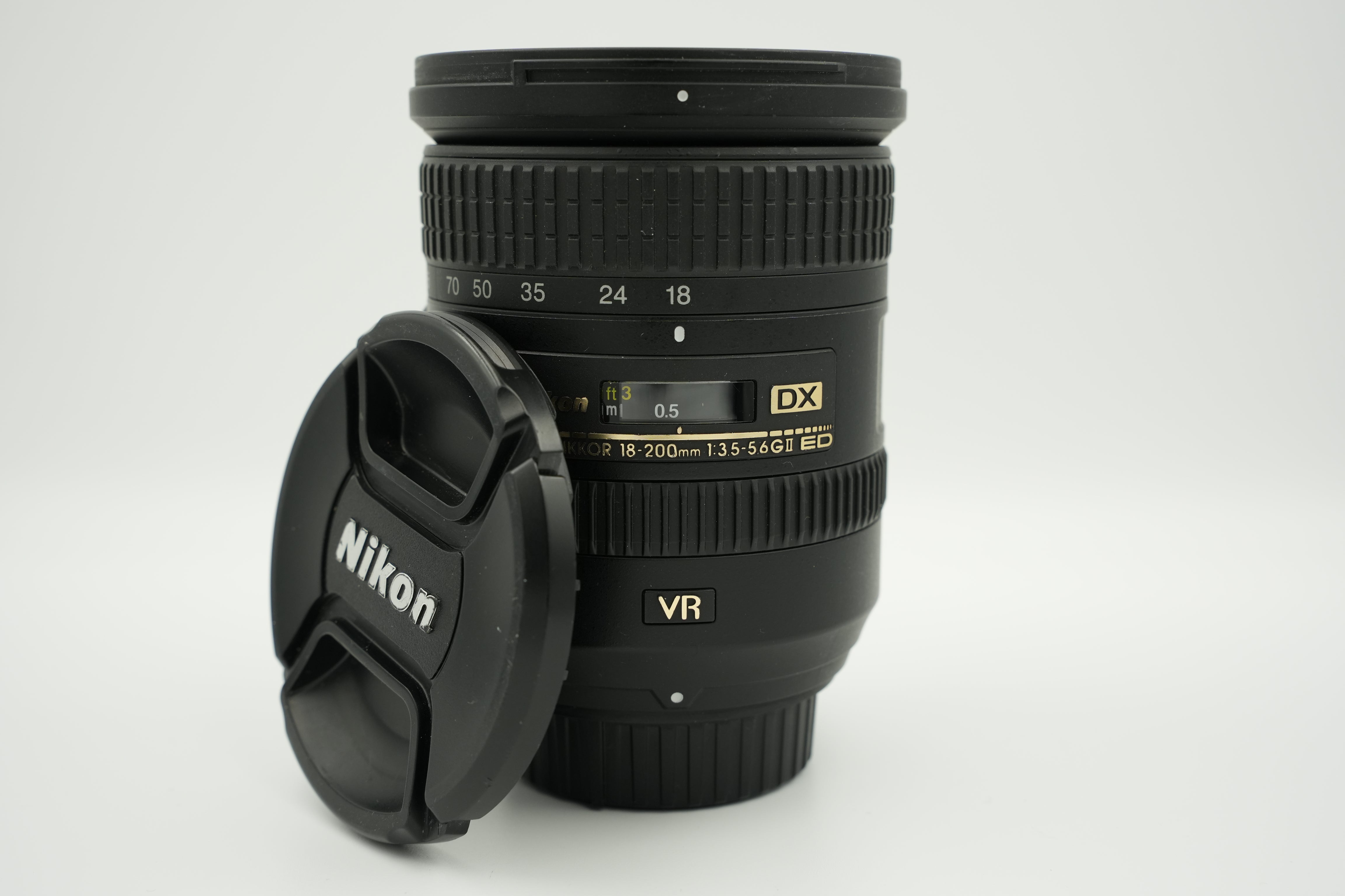 Used Nikon AF-S NIKKOR 18-200mm f/3.5-5.6G ED VR II Lens for DSLR Cameras - Perfect for Travel, Wildlife & Sports Photography