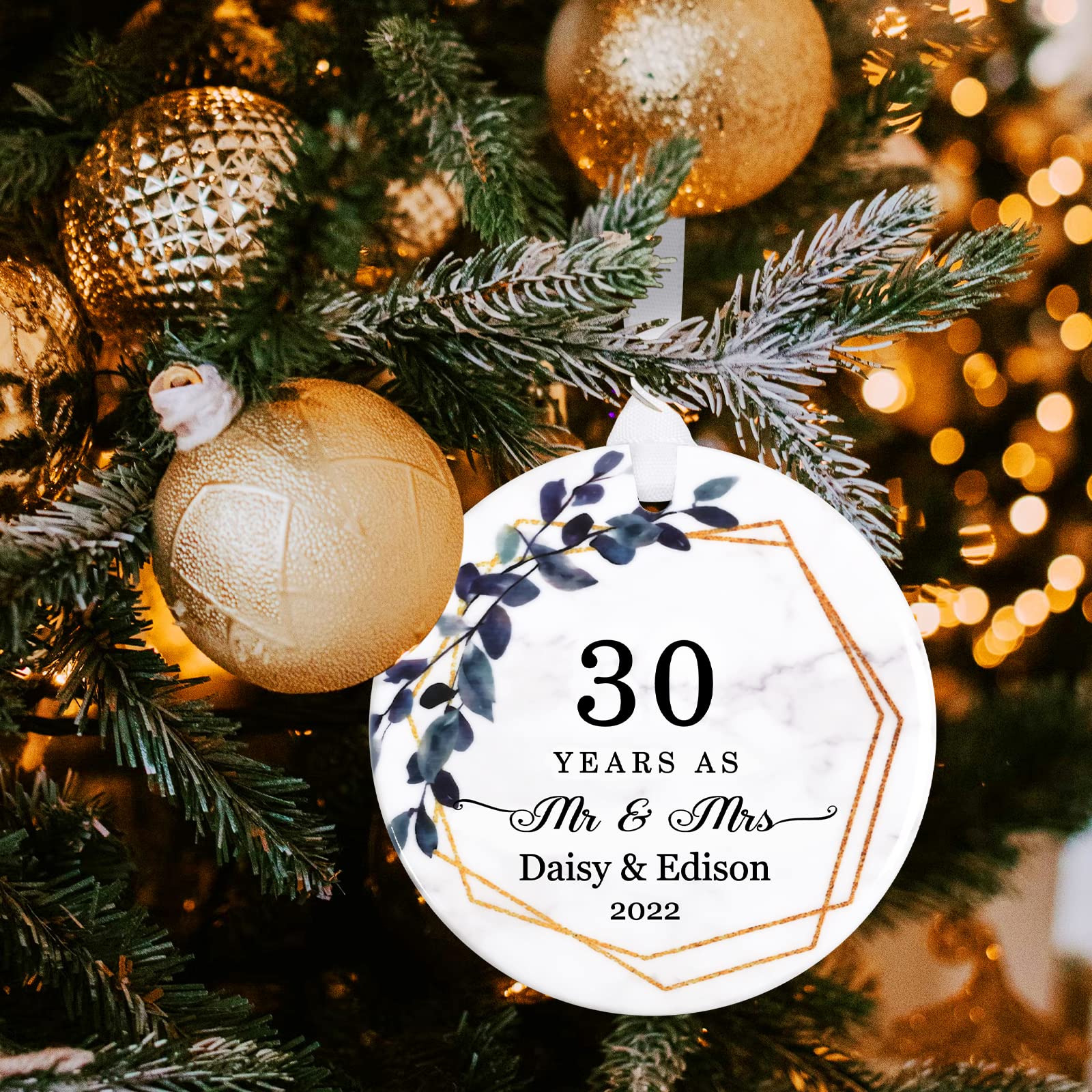 Personalized Mr. & Mrs. Christmas Ornaments - Custom Wedding Anniversary Gifts for Couples - Engraved Keepsake Tree Decorations - Perfect for Holiday Decor, Wedding Favors & First Christmas Together