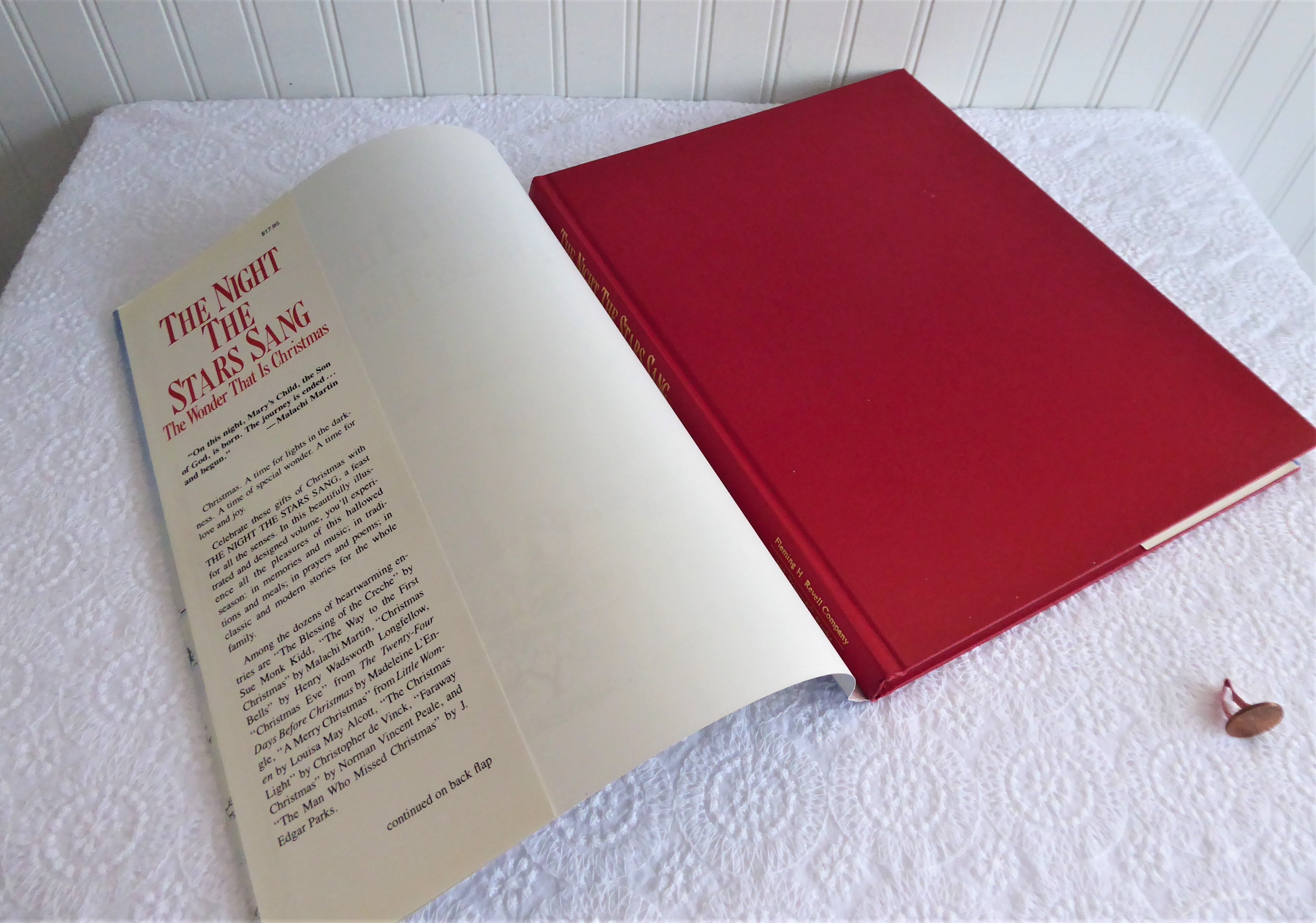 The Night The Stars Sang: Christmas Readings & Crafts Hardcover Book (1991) - Perfect for Holiday Decor, Gift Giving & Family Storytime