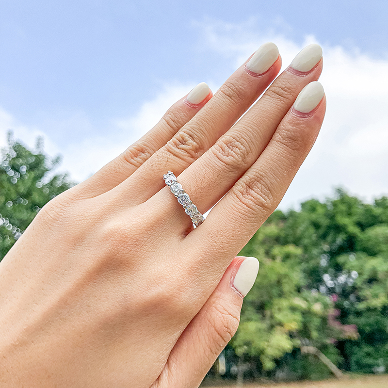 AINUOSHI Sterling Silver Eternity Ring for Women - 925 Silver Emerald/Oval/Radiant/Round/Cushion Cut Cubic Zirconia CZ Wedding Band, Elegant Engagement Jewelry with Gift Box - Perfect for Anniversaries, Proposals & Special Occasions