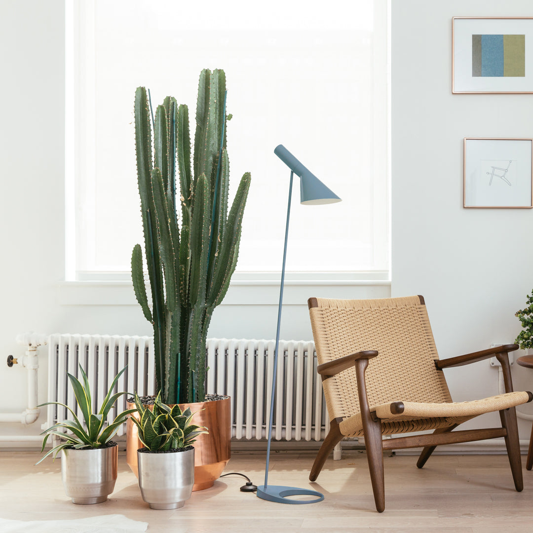 Arne Jacobsen Floor Lamp by Louis Poulsen | Modern Scandinavian Lighting for Living Room, Bedroom & Office | Dimmable LED Design for Home Decor
