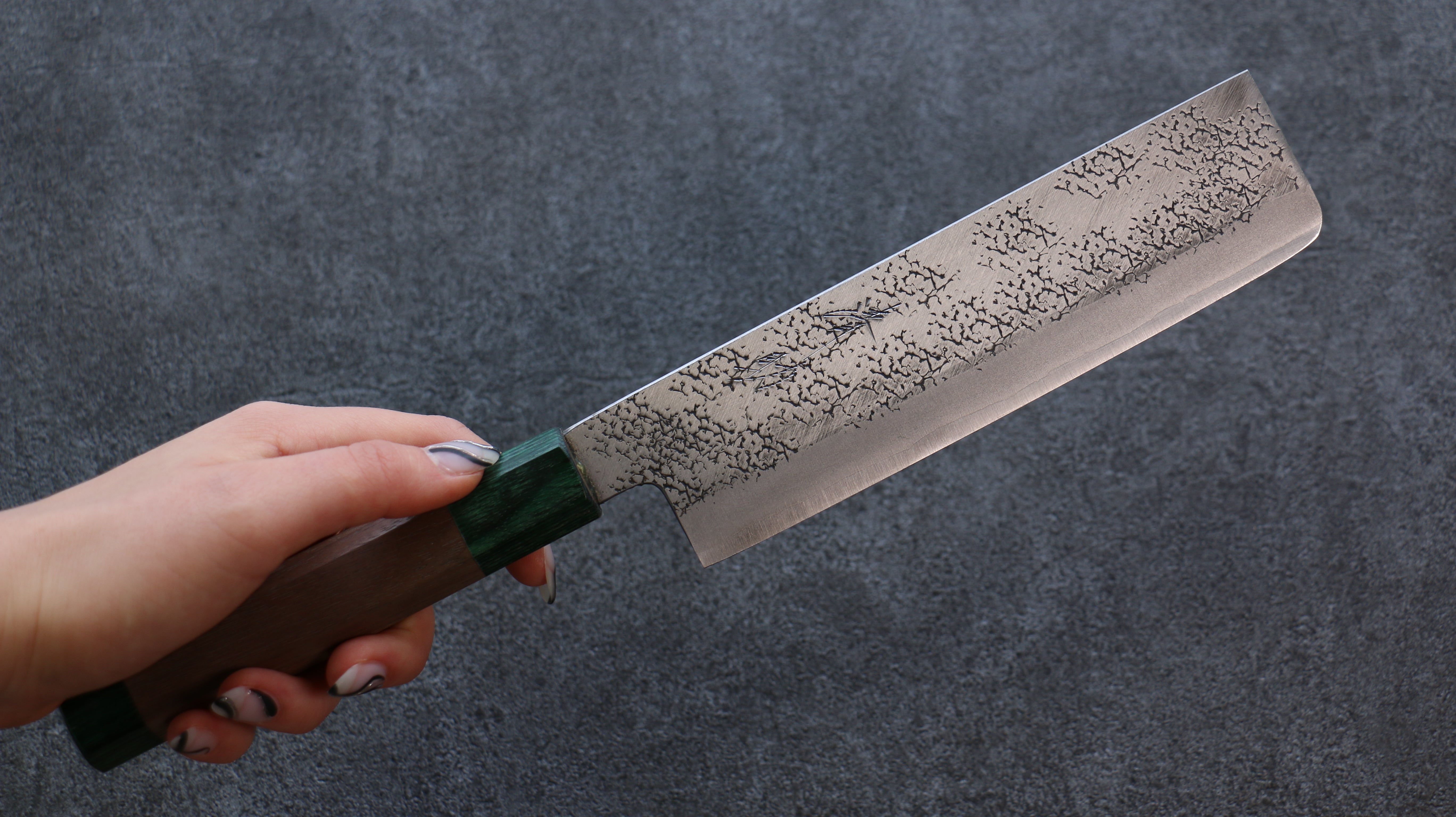Premium Seisuke Blue Super Hammered Nakiri Knife 165mm - Japanese Chef Knife with Walnut & Double Green Pakka Wood Handle - Perfect for Slicing Vegetables, Herbs & Sushi Preparation