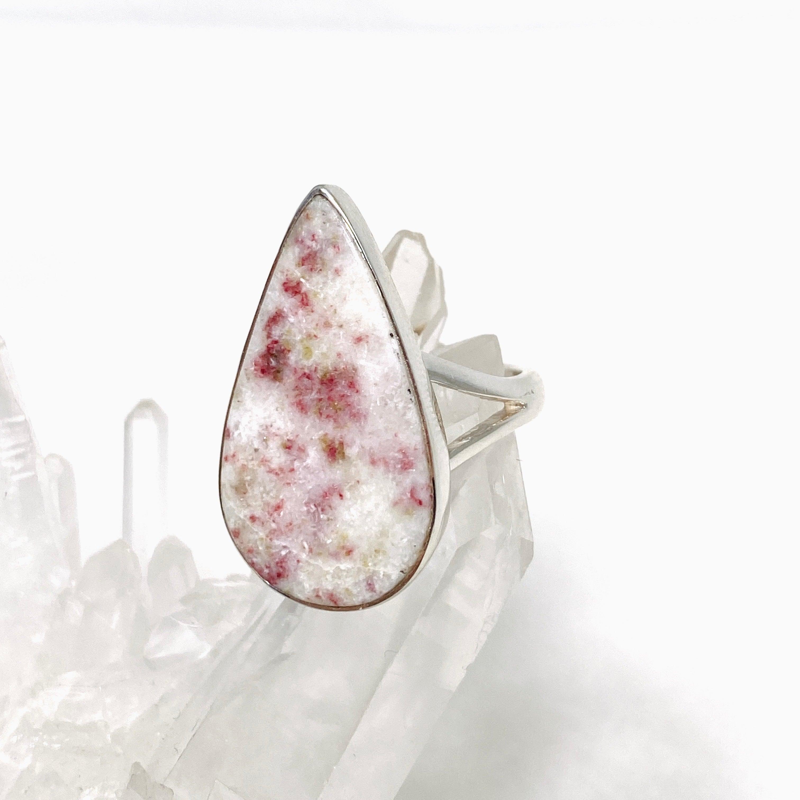 Cinnabar Teardrop Split Band Ring Size 9 KRGJ3175 - Elegant Handmade Jewelry for Women, Perfect for Weddings, Parties & Special Occasions