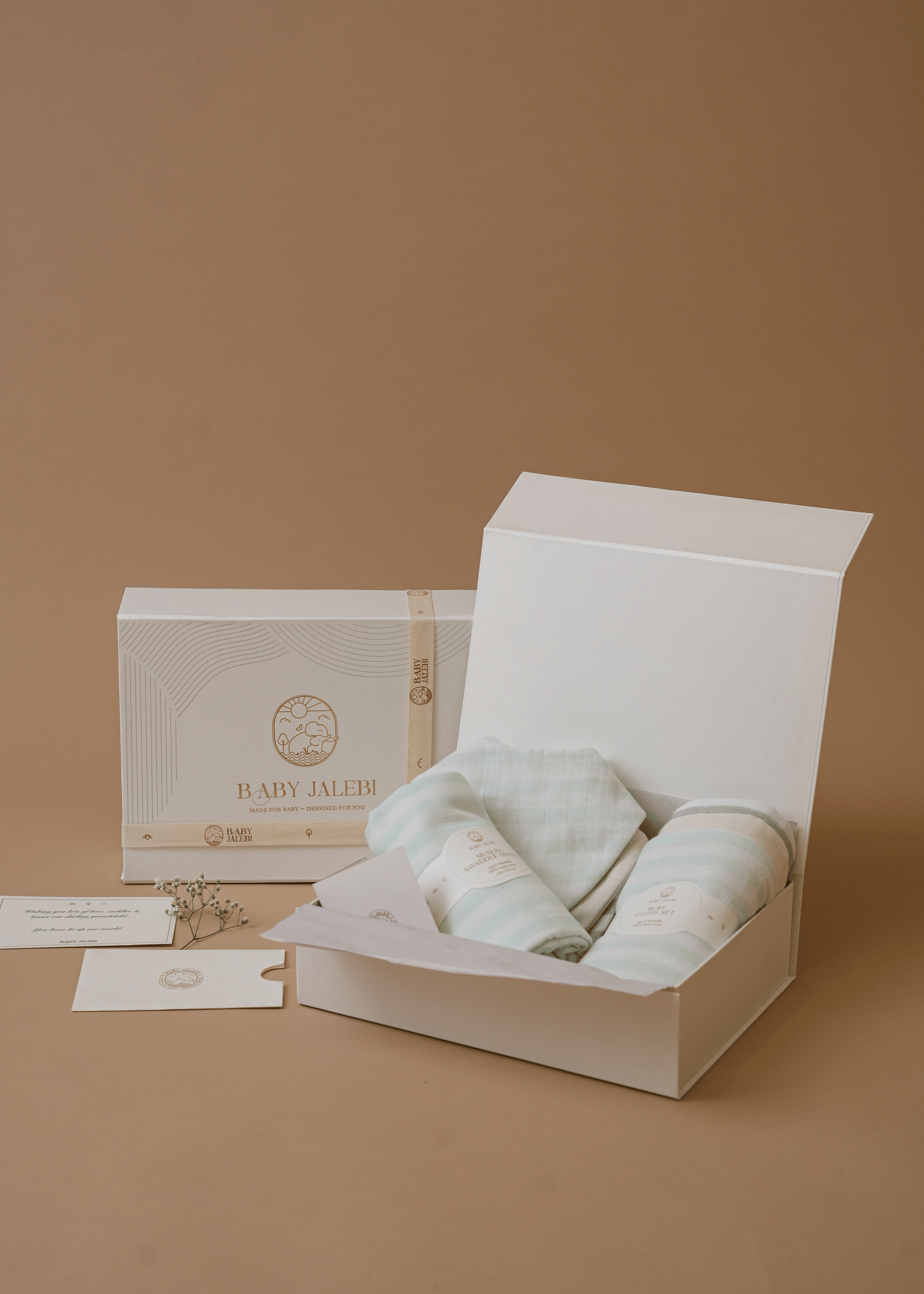 Fresh Mint Essentials Gift Box - Natural Aromatherapy Set for Relaxation & Stress Relief - Perfect for Home, Office & Spa Use