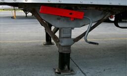 Landing Gear Leg Lock - Heavy Duty Aircraft Landing Gear Lock for Secure Parking - Perfect for Airplane Hangars and Maintenance