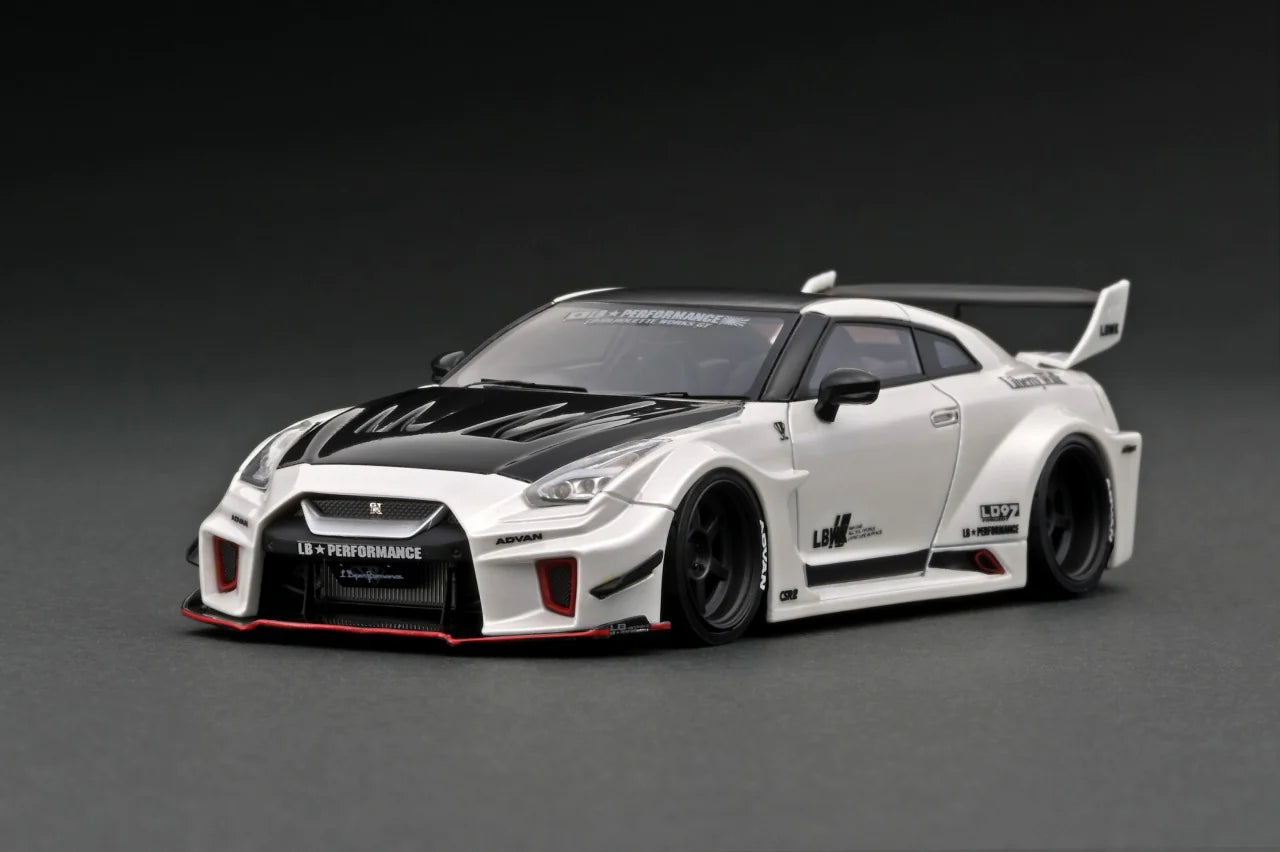 1:43 Scale Nissan GT-R (R35) LB Works 35GT RR Diecast Model Car - White - Collectible Racing Car for Display & Gifts - Perfect for Car Enthusiasts & Model Collectors