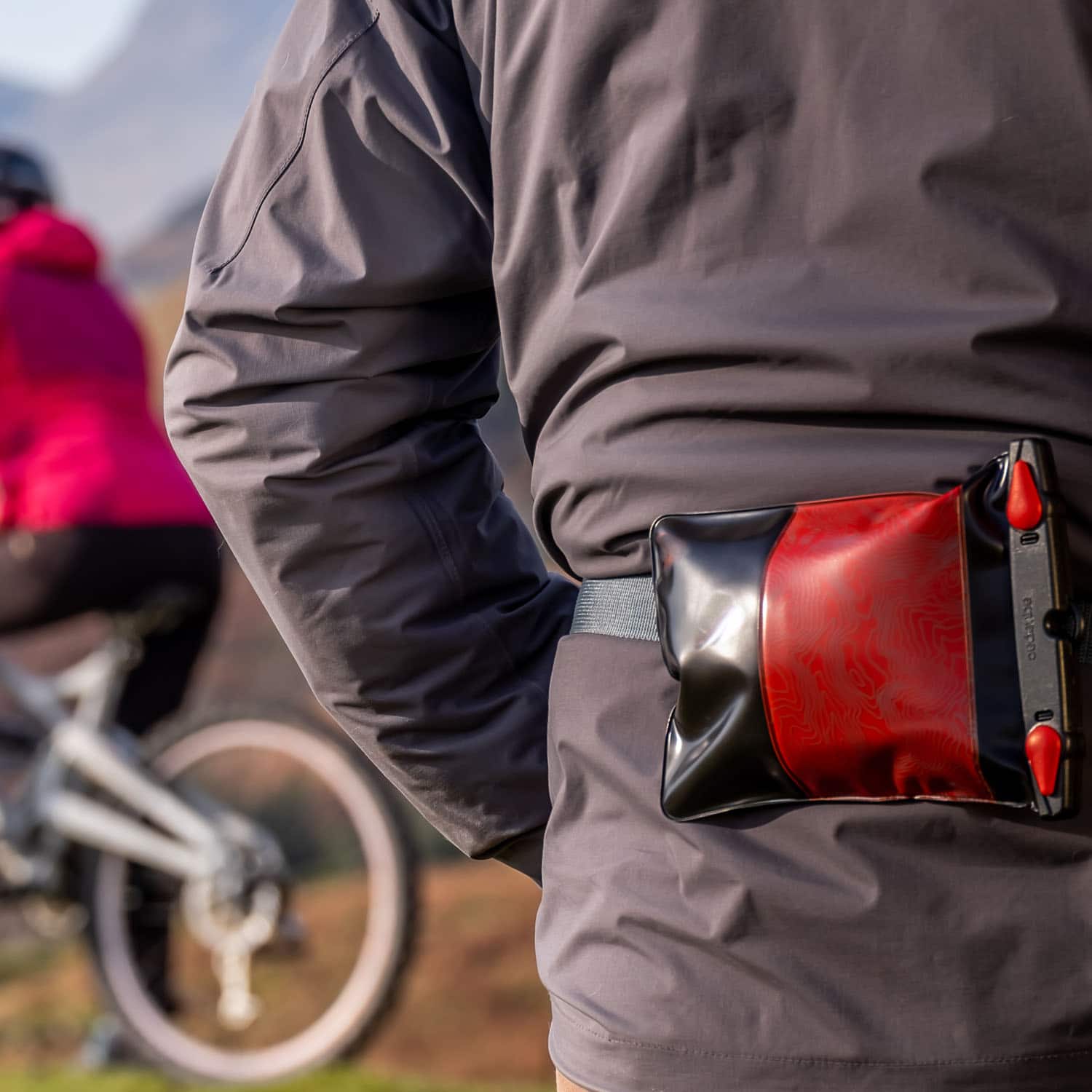 Aquapac Waterproof Belt Case - Secure & Hands-Free Phone Holder for Running, Hiking & Outdoor Activities