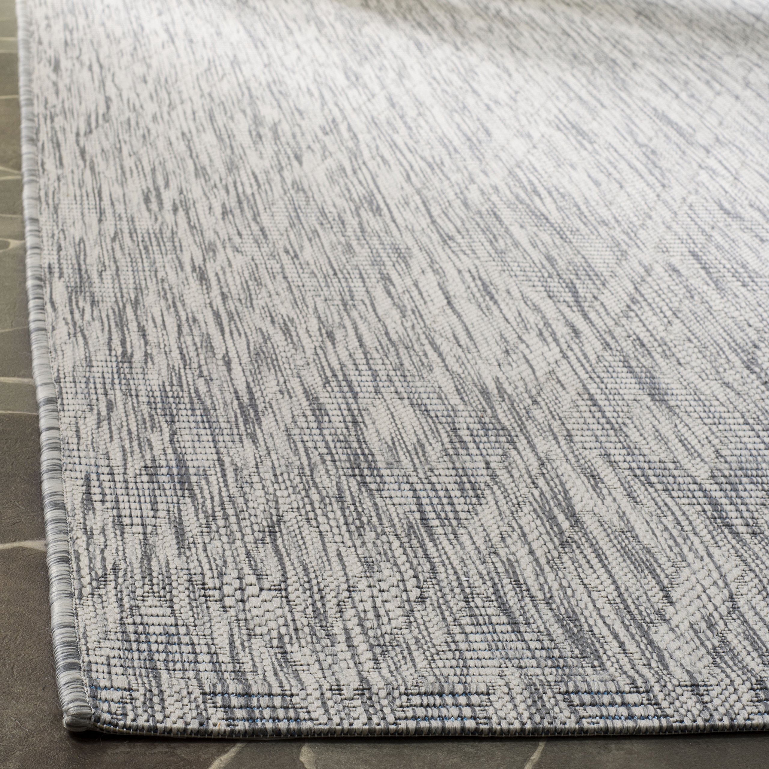 SAFAVIEH Courtyard Collection 2'3
