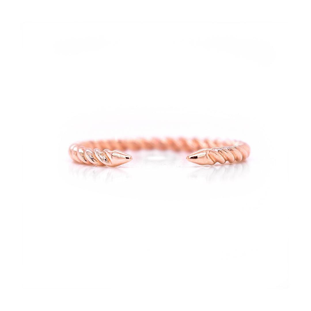 Trendy Adjustable Twist Ring for Women - Elegant Stackable Jewelry for Daily Wear & Special Occasions