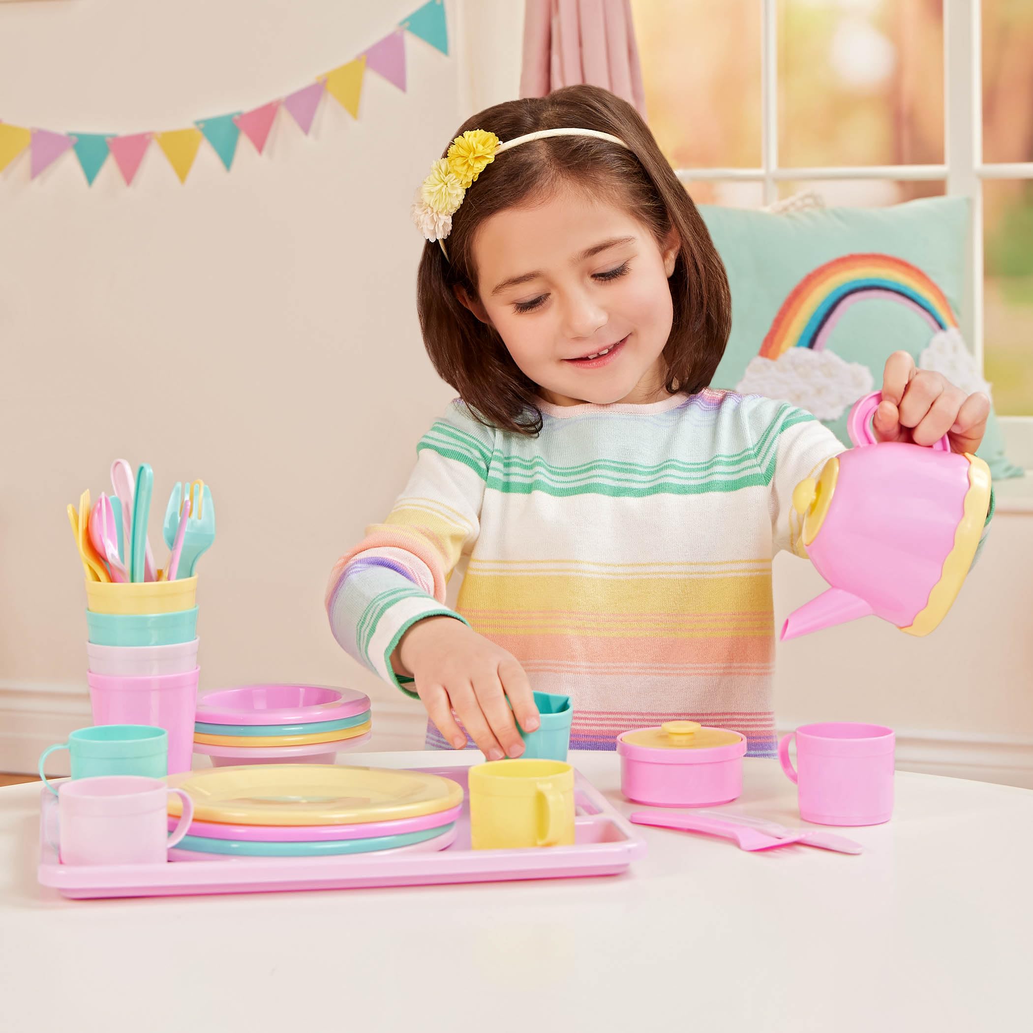 **Play Circle Dish Set for Kids - Colorful, Durable, and BPA-Free Tableware - Perfect for Toddler Meals, Snacks, and Playtime**