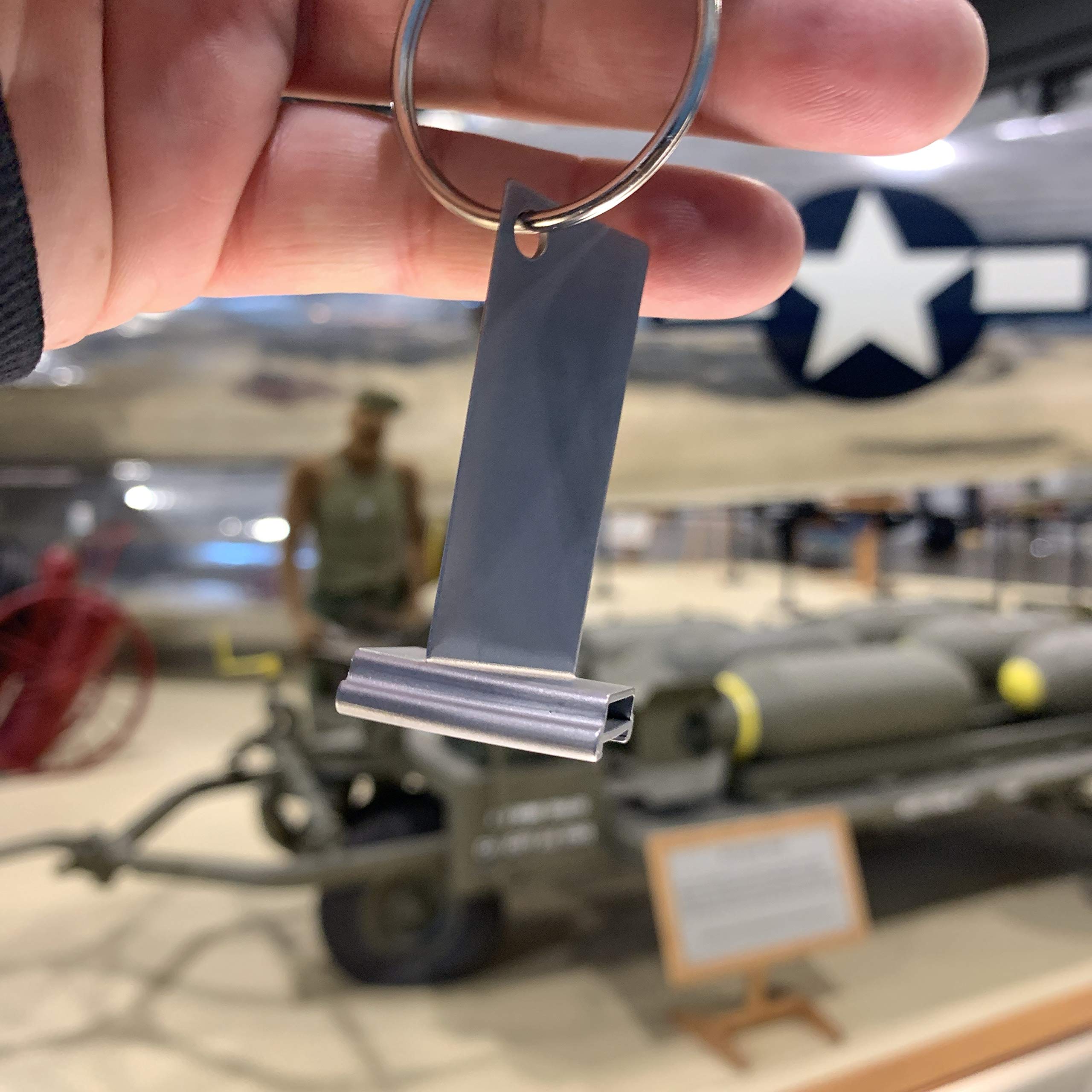 Original USAF F-86F Sabre Jet J47 Turbojet Compressor Stator Vane Blade Keychain - Military Aircraft Collectible, Aviation Enthusiast Gift, Unique Pilot Accessory (Perfect for Keychains, Display Cases & Aviation-Themed Gifts)