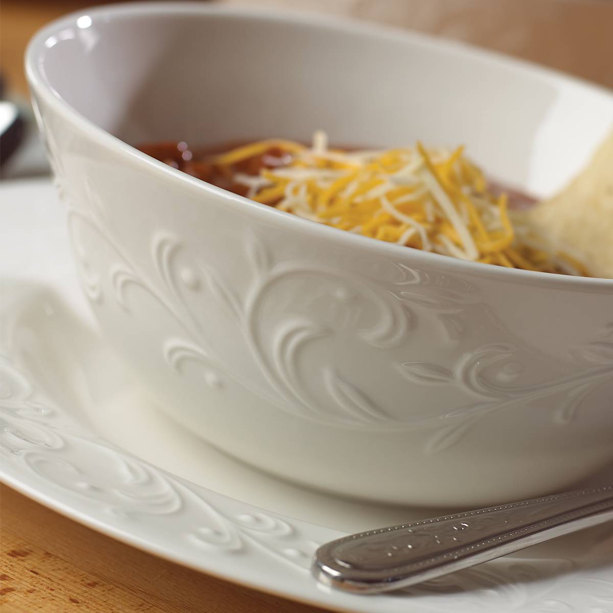 Opal Innocence Carved 4-Piece Dinnerware Set - Elegant Tableware for Formal Dining & Special Occasions