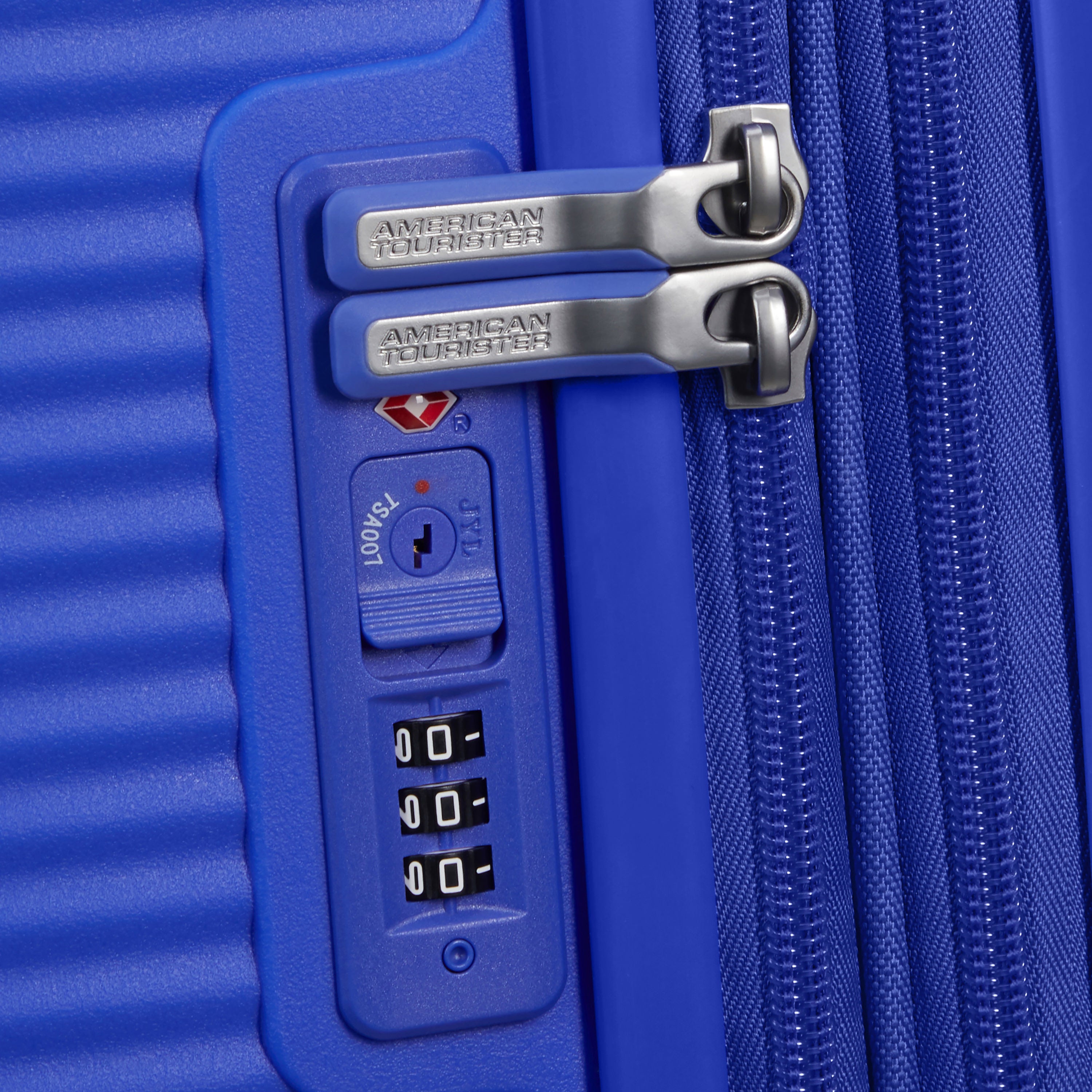 American Tourister Curio Spinner Medium Expandable Luggage - 24