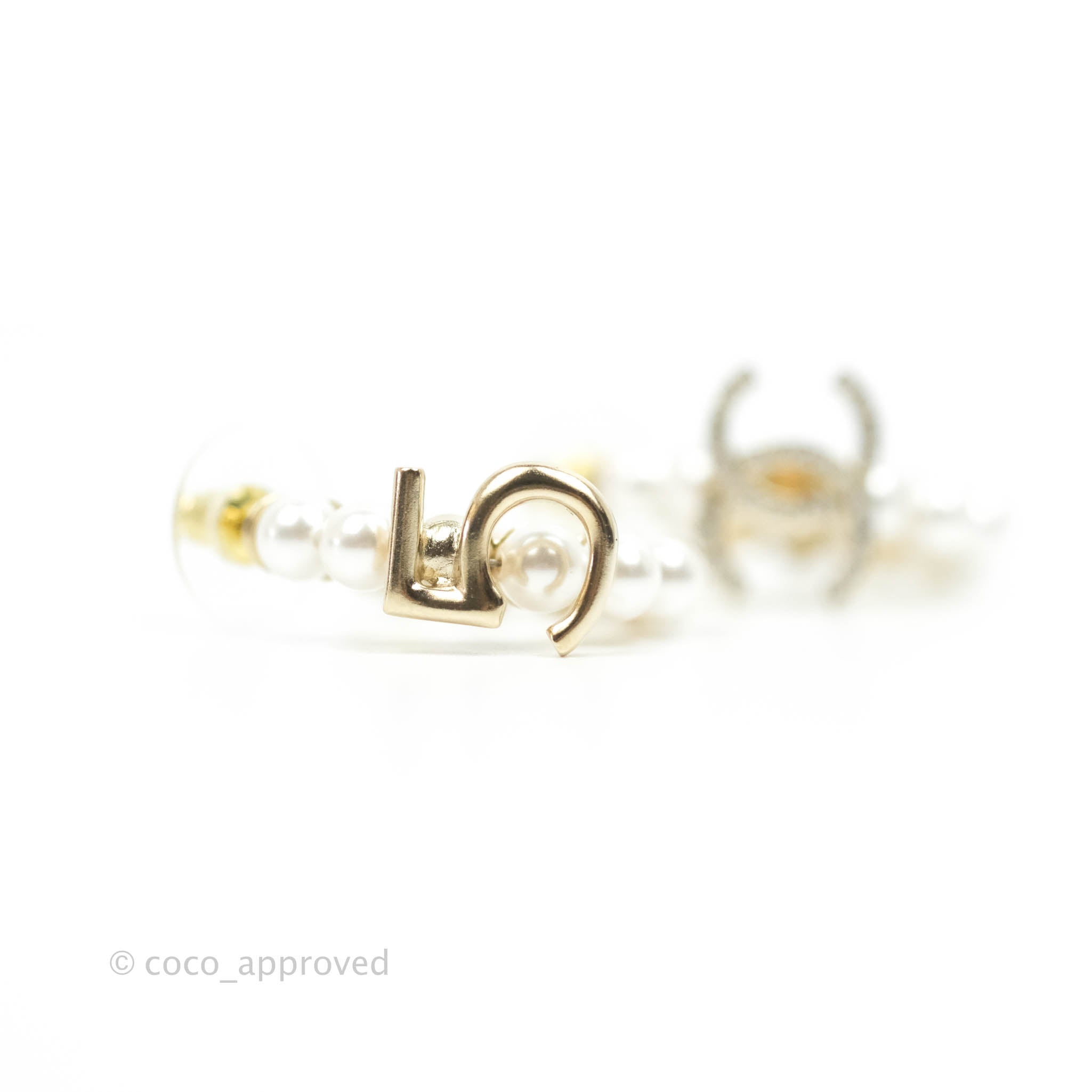 Chanel CC No5 Pearl Hoop Earrings Gold Tone 21S - Luxury Fashion Jewelry for Women, Elegant Pearl Drop Earrings for Parties & Special Occasions