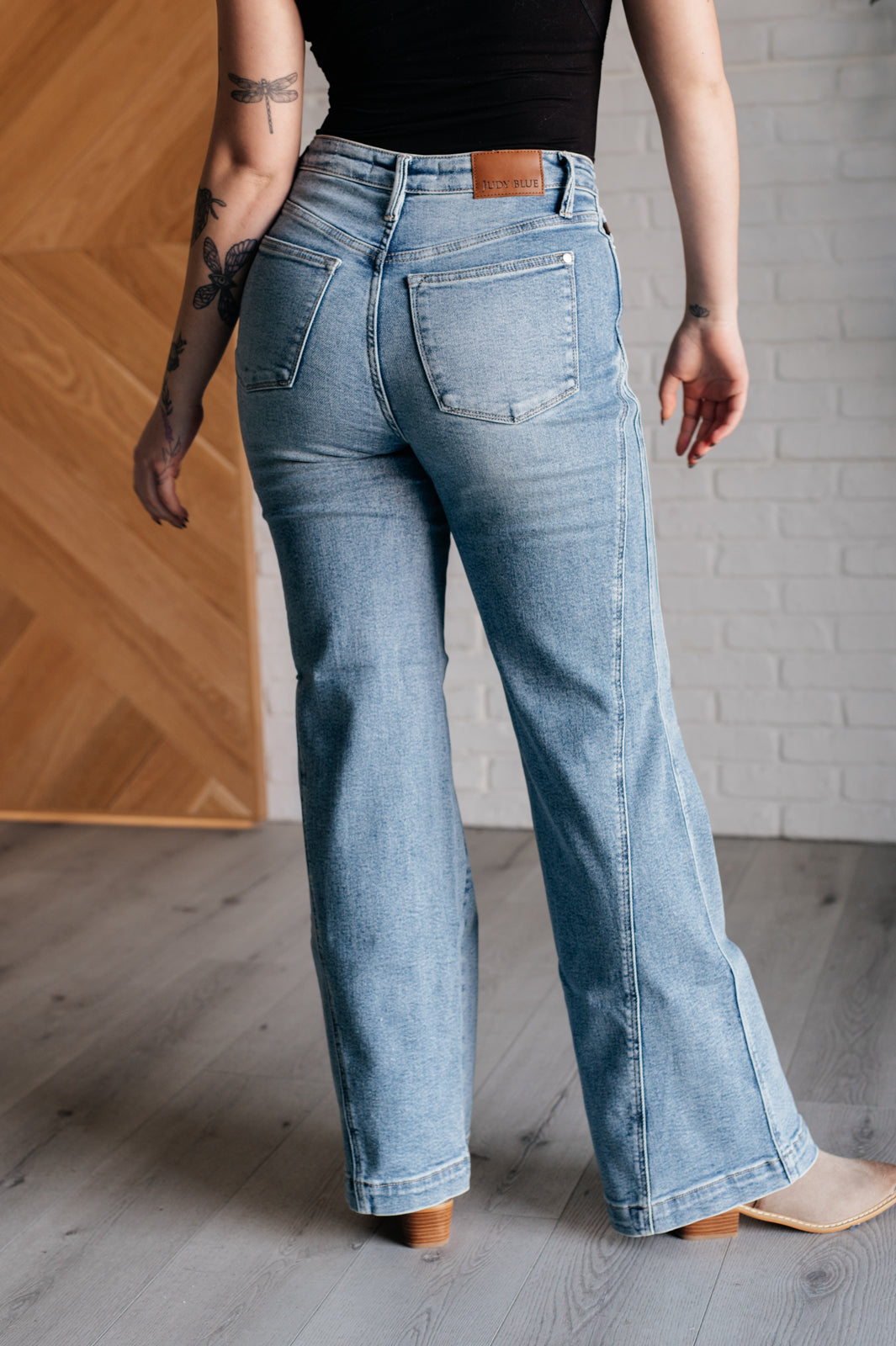 Melia High Rise Wide Leg Jeans with Side Seam Detail - Women's Fashion Denim Pants for Casual Wear & Street Style