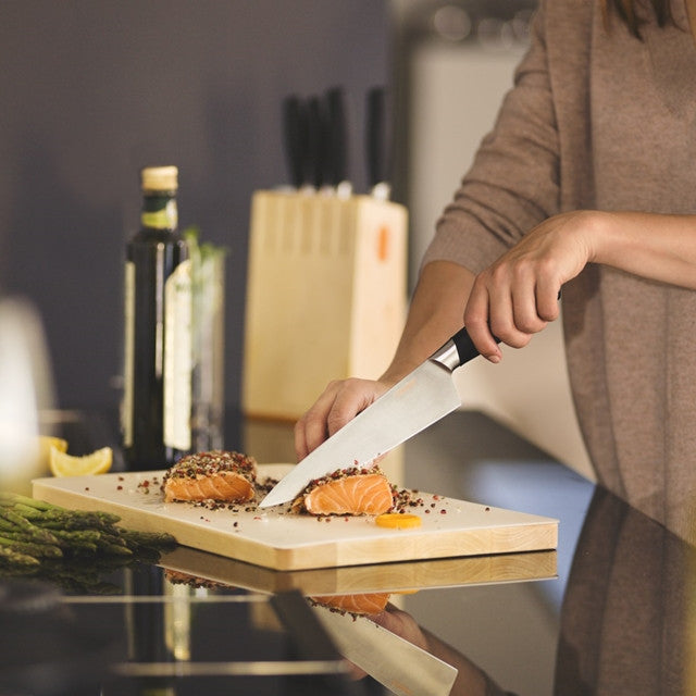 Fiskars Function Form+ L Cook's Knife 20cm - High-Quality Kitchen Knife for Professional Chefs & Home Cooking - Perfect for Chopping, Slicing, and Dicing Vegetables, Meat, and Herbs