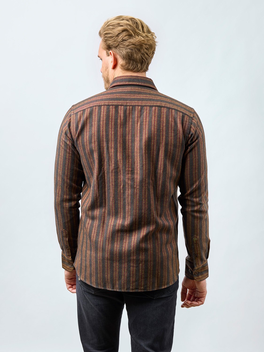 Quercus Foro Flannel Shirt for Men - Soft Plaid Long Sleeve Button Down Shirt - Perfect for Casual Wear, Outdoor Adventures & Fall Layering