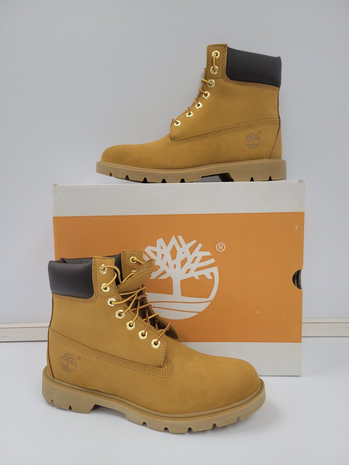 Timberland TB 118094 231 Classic Men's Waterproof Boots Size 8.5 - Durable Leather Hiking & Work Boots for Outdoor Adventures and Everyday Wear