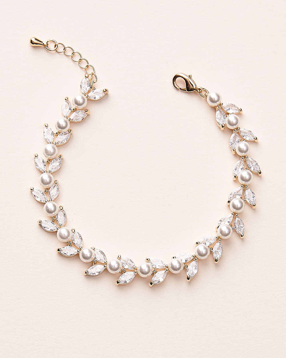 Sydney Pearl & Cubic Zirconia Bracelet for Women - Elegant Fashion Jewelry Gift for Birthday, Anniversary, Wedding & Special Occasions