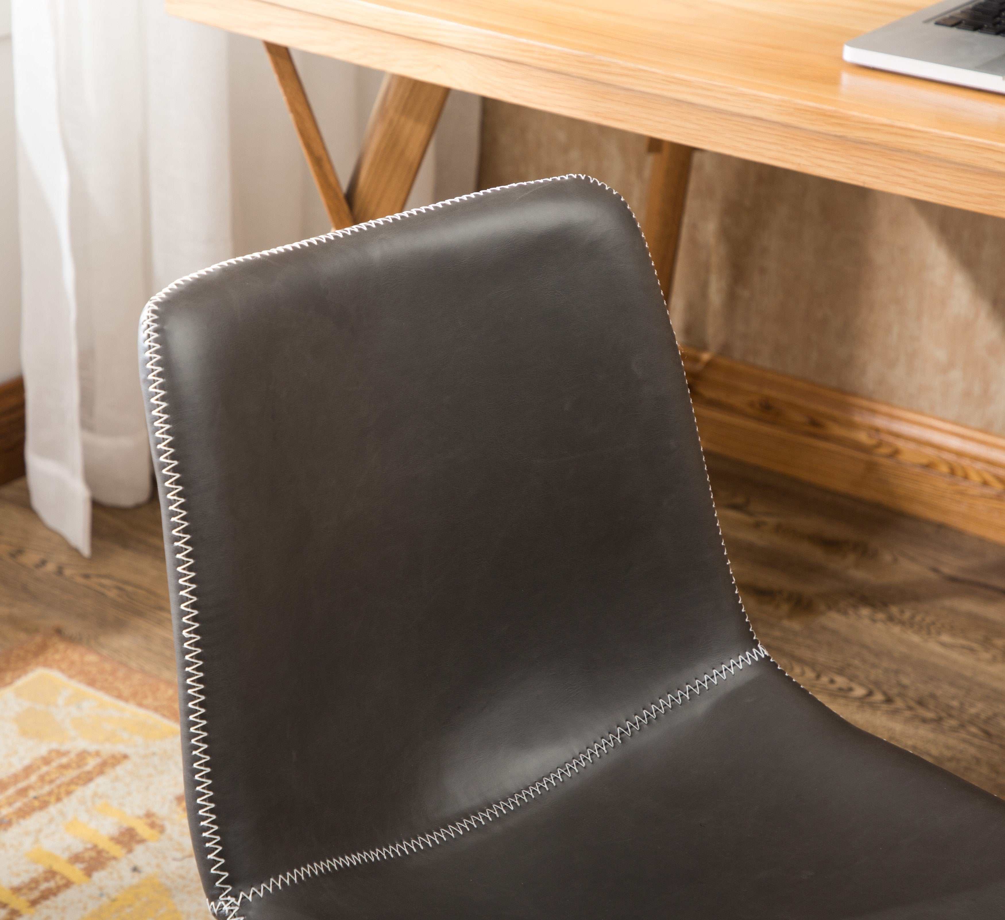 Roundhill Furniture Cesena 360 Swivel Office Chair - Adjustable Height PU Leather Executive Desk Chair with Air Lift Technology for Home & Office Workspace