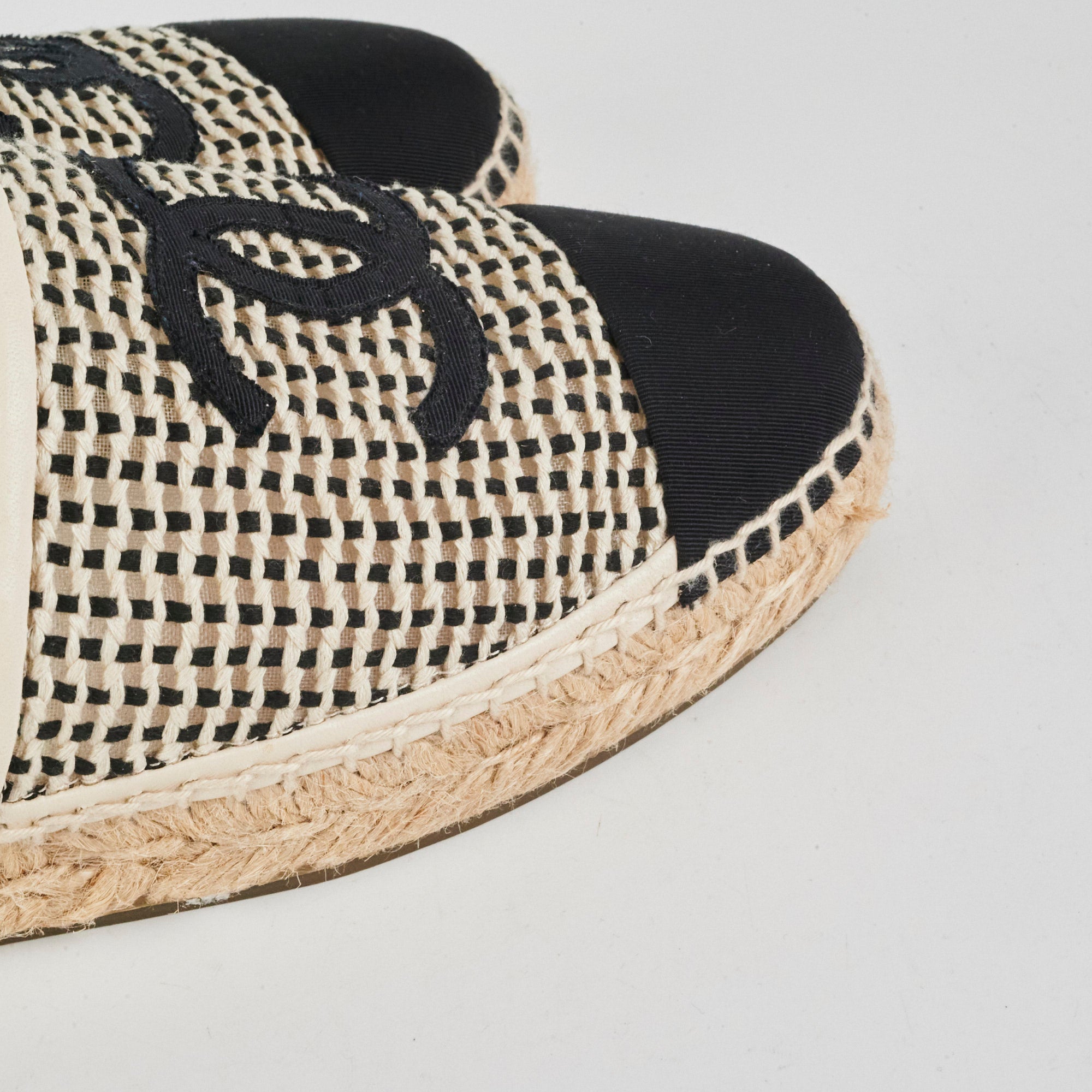 Chanel CC Logo Espadrille Flap Shoes Women's Size 37 - Perfect for Summer Outfits, Beach Vacations & Casual Chic Style