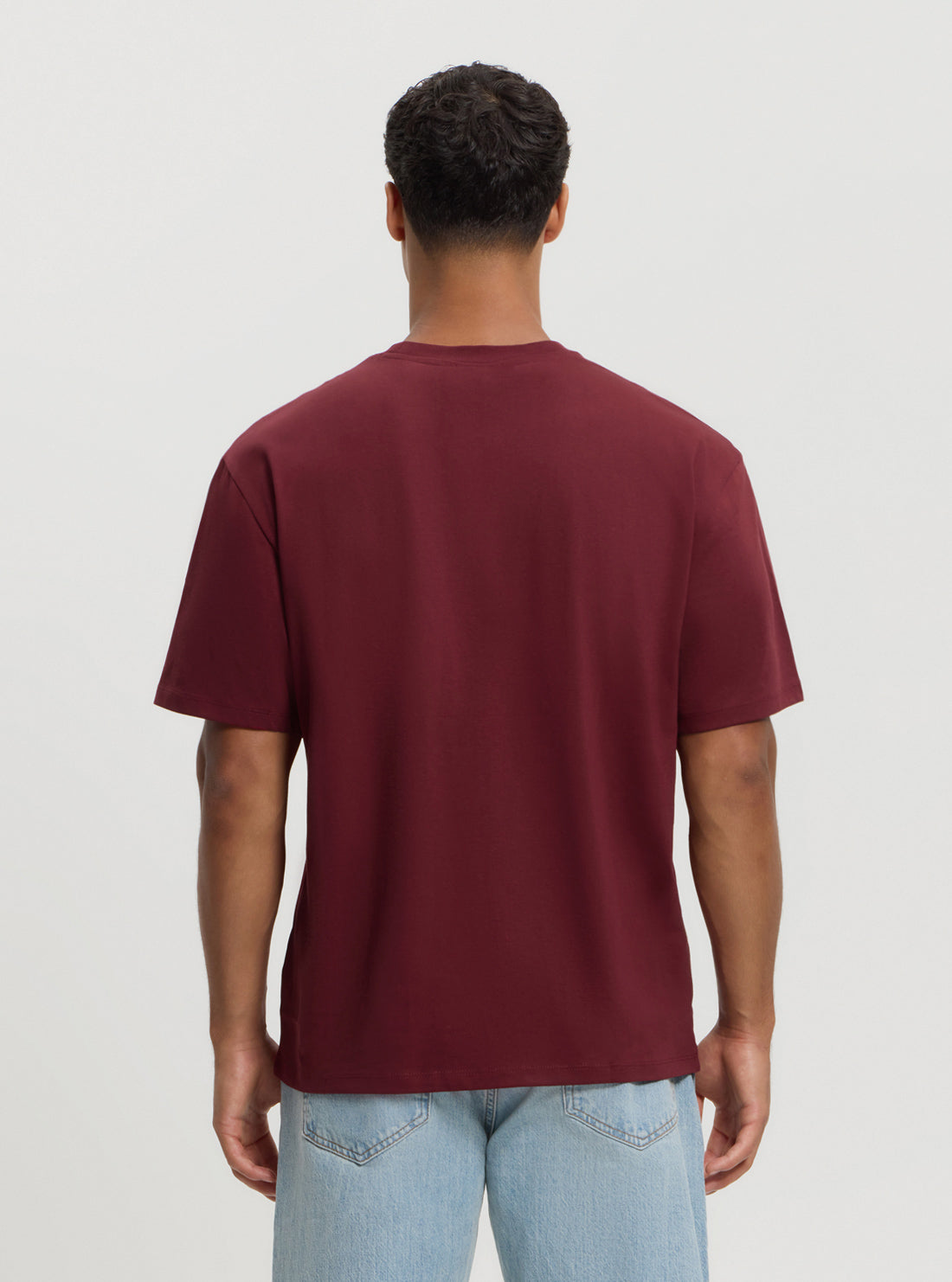 Guess Originals Red Script Logo T-Shirt for Men - Casual Cotton Tee for Everyday Wear, Street Style & Outfits