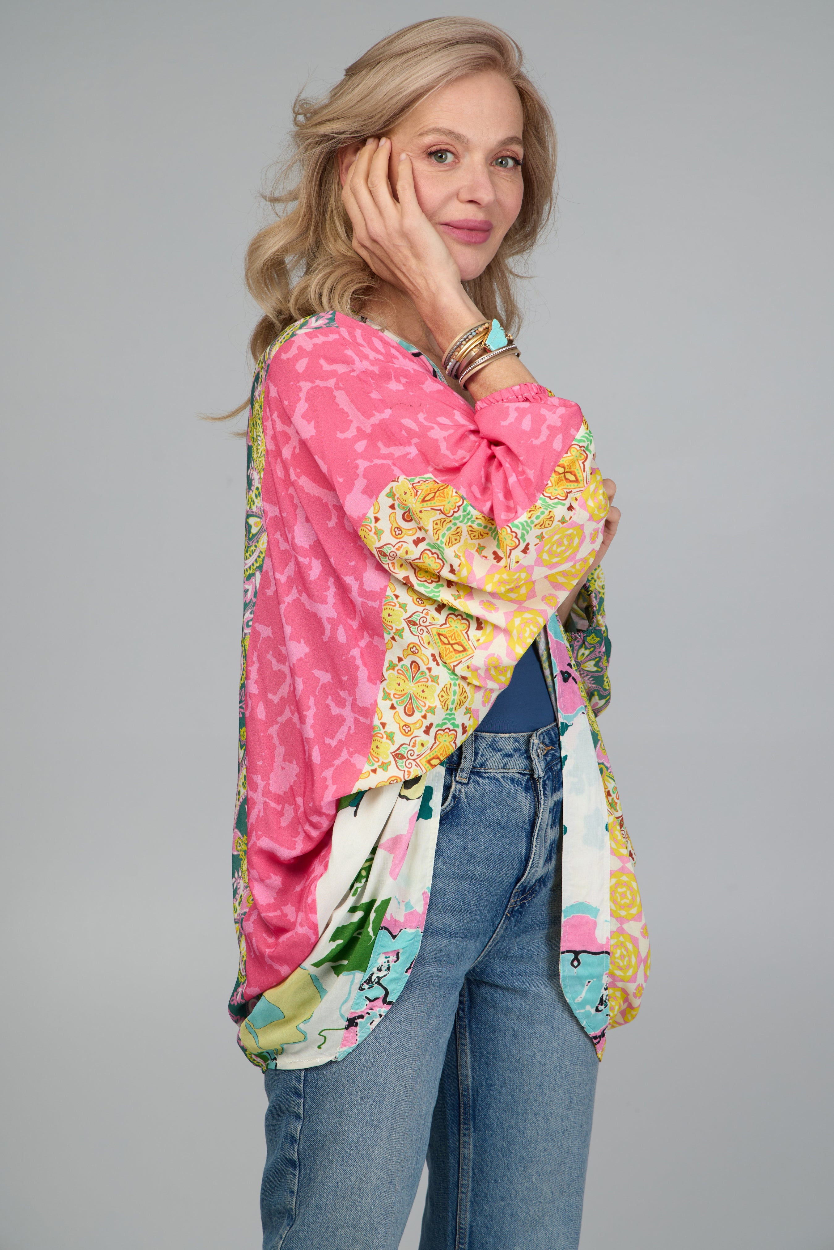Stylish Multicolor Mixed Pattern Kimono Robe for Women - Perfect for Loungewear, Beach Cover-Up & Boho Fashion