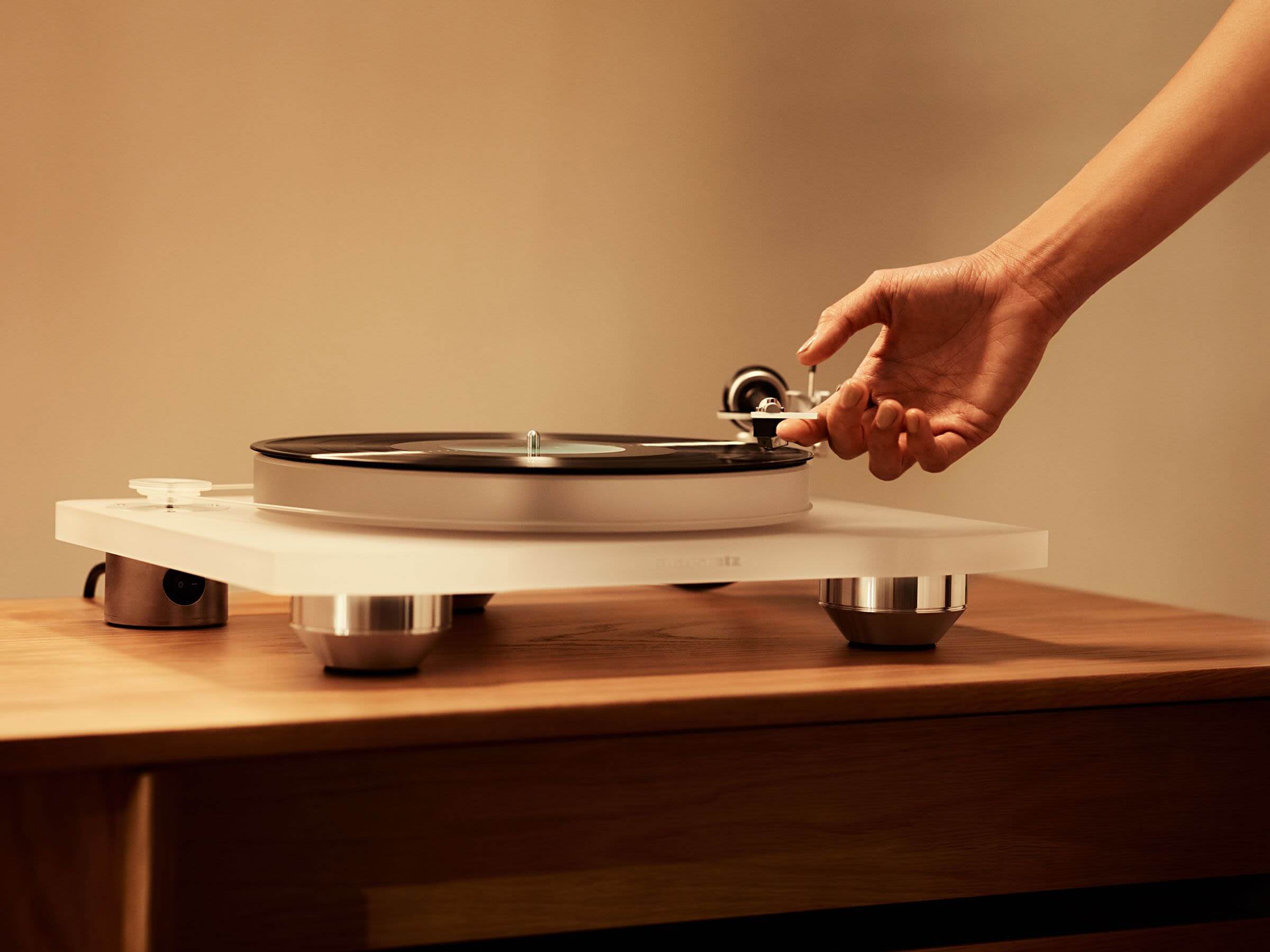 Marantz TT-15S1 Premium Turntable with High-Performance Cartridge - Perfect for Vinyl Enthusiasts & Home Audio Systems