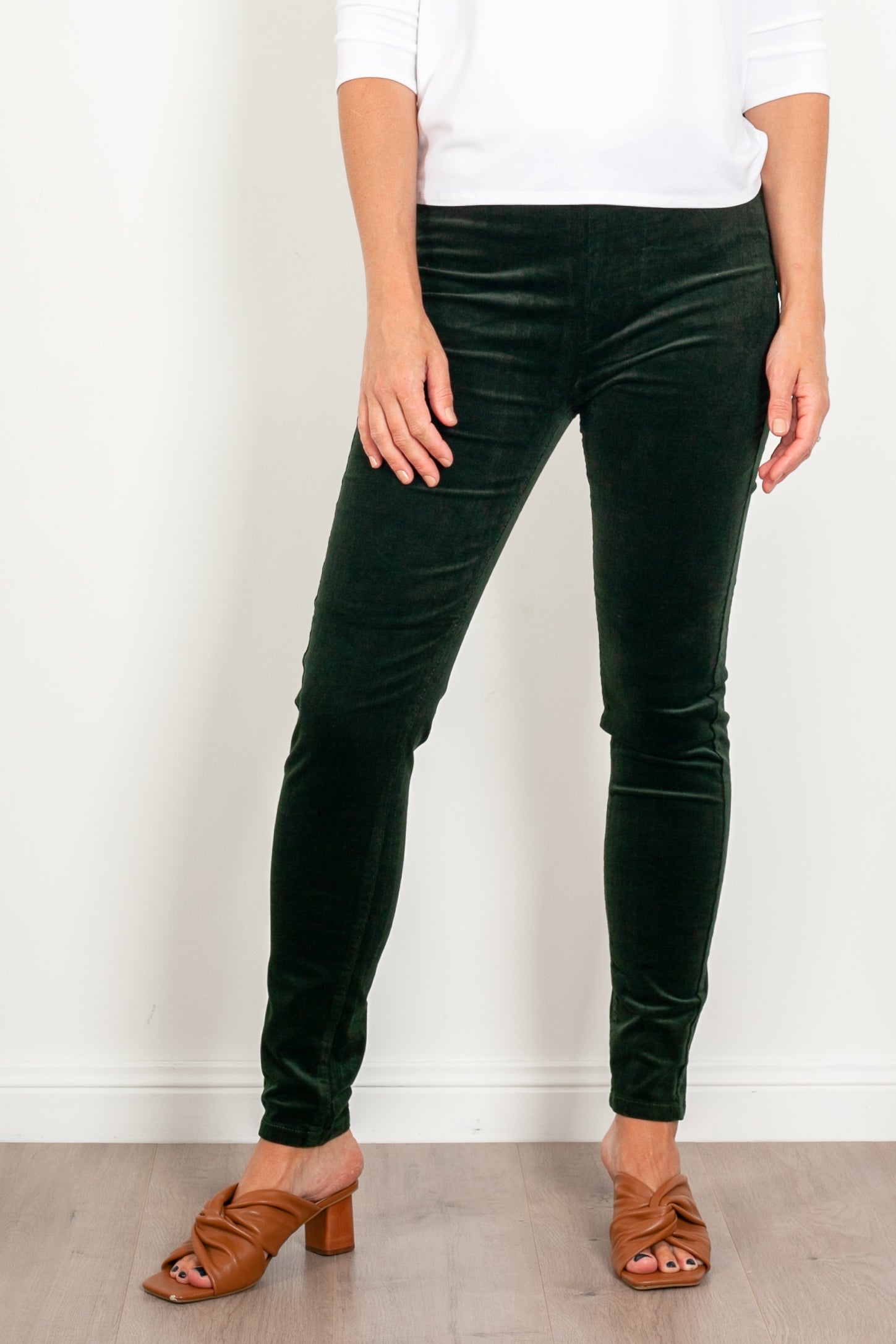 Vassalli Women's Fine Skinny Corduroy Pull On Pants - Stretch Comfort Fit for Work, Casual & Travel