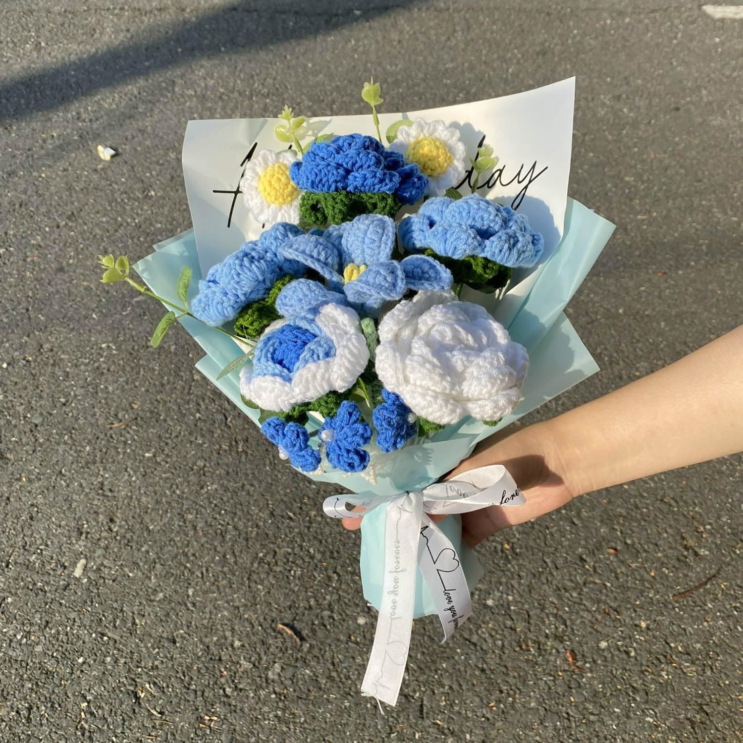 Handmade Crochet Blue Rose Bouquet - Artificial Knitted Flowers for Mother's Day, Graduation, Birthday & Wedding Decor - Perfect Gift & Home Decoration - DIY Floral Arrangement for Tables, Centerpieces & Special Occasions