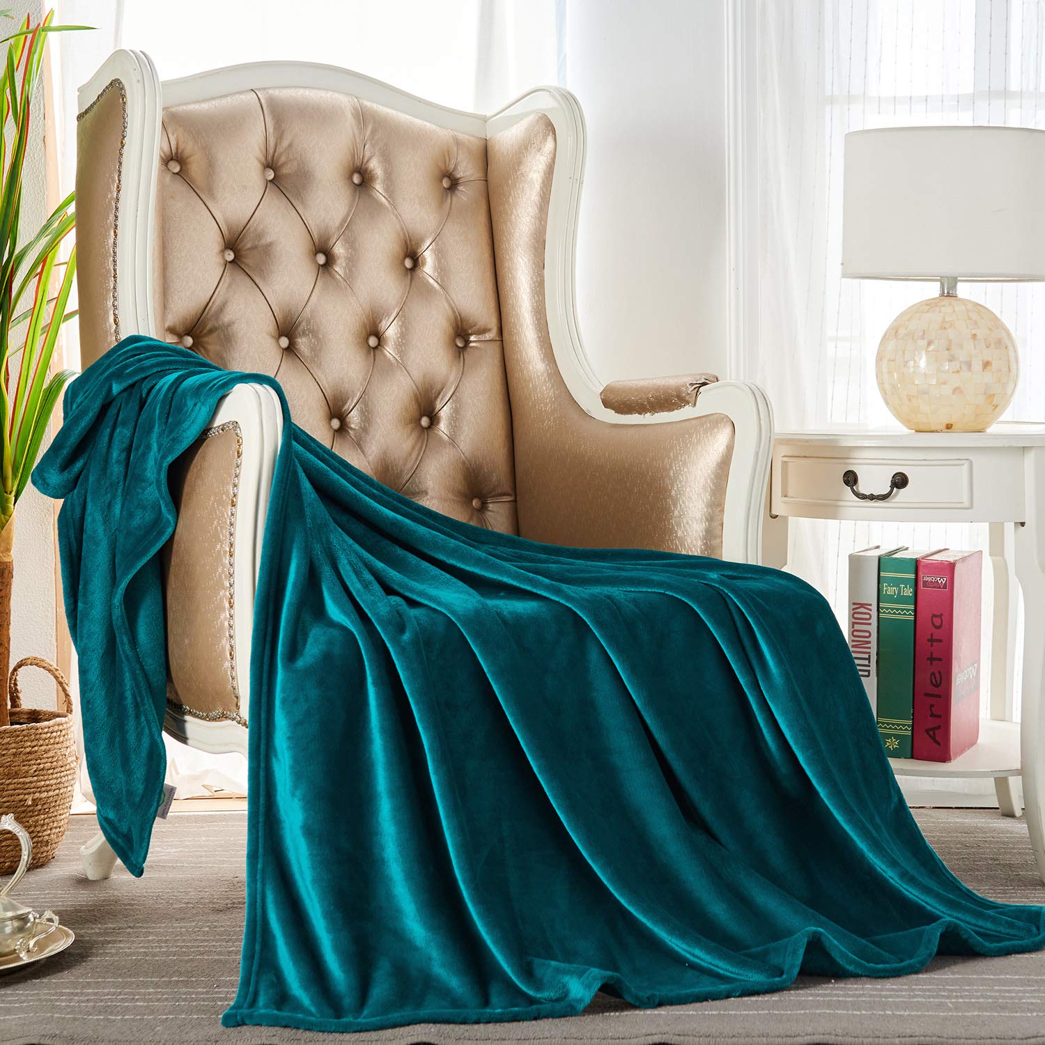 JYK Flannel Fleece Throw Blanket 50x60 Inches - Ultra Soft Plush Microfiber Cozy Blanket for Couch, Bed, Sofa - Lightweight Fuzzy Warm Blanket in Teal - Perfect for Winter Nights, Movie Time & Home Decor
