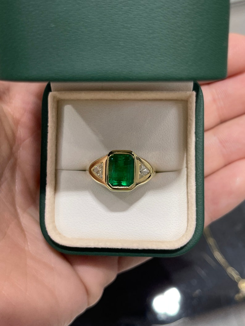 18K Gold AAA+ 3.24tcw Emerald and Diamond Three Stone Gypsy Ring for Women | Vertical Green Emerald with Trillion Cut Diamonds | Perfect for Engagement, Anniversary & Special Occasion Gifts