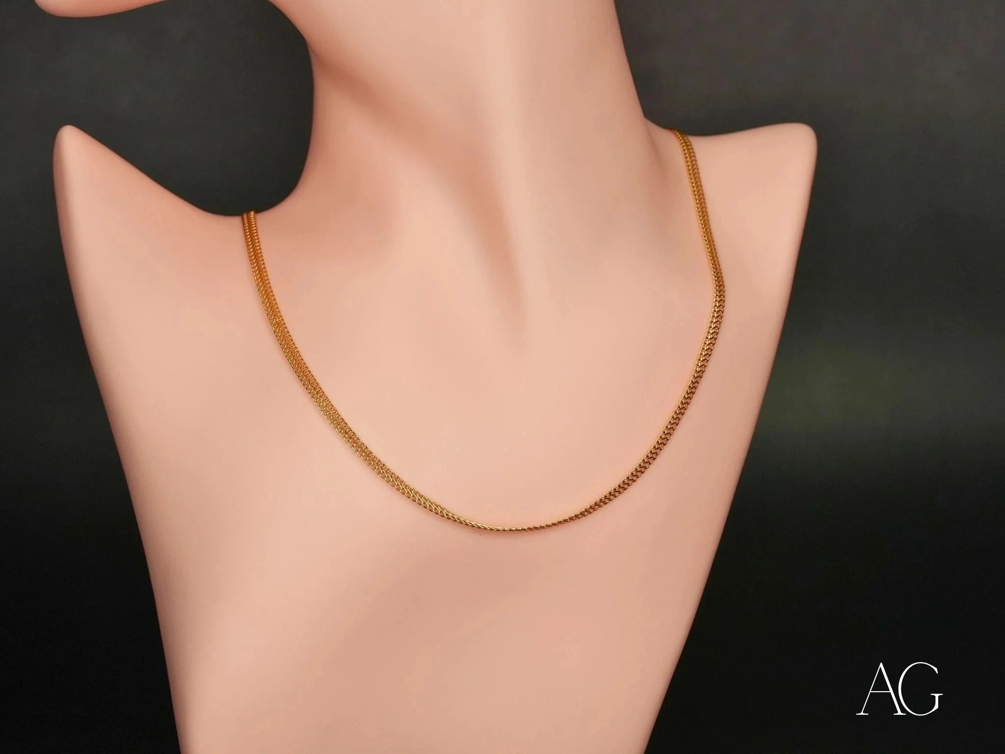 18K Gold Chain Necklace for Women - Bold & Elegant Layering Necklace Jewelry - Perfect for Everyday Wear, Date Nights & Special Occasions