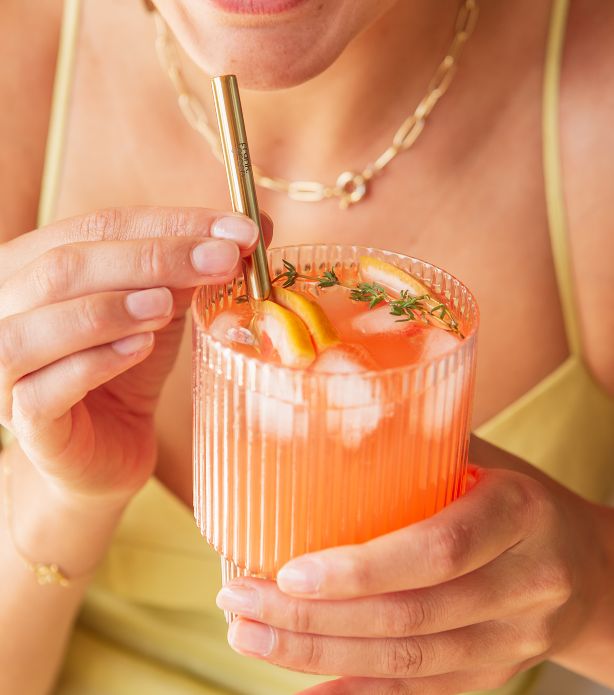 25/68oz Reusable Stainless Steel Straws - 182mm (7.2 Inch) Eco-Friendly Drinking Straws for Smoothies, Iced Coffee, and Cocktails at Home or Outdoors