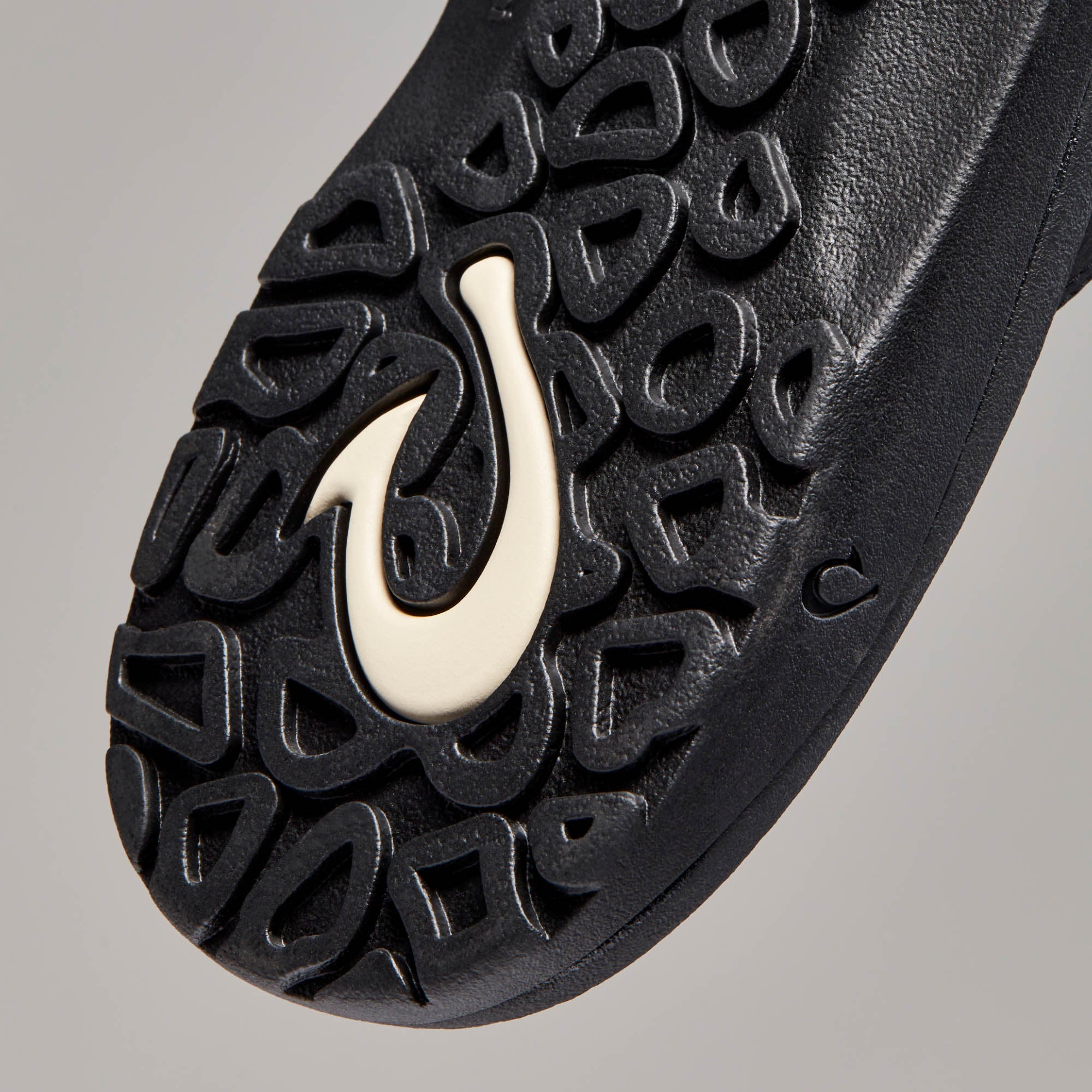 Ohana Black - Premium Hawaiian-Inspired Apparel for Men & Women | Casual Wear, Beach Outfits, and Luau Party Attire