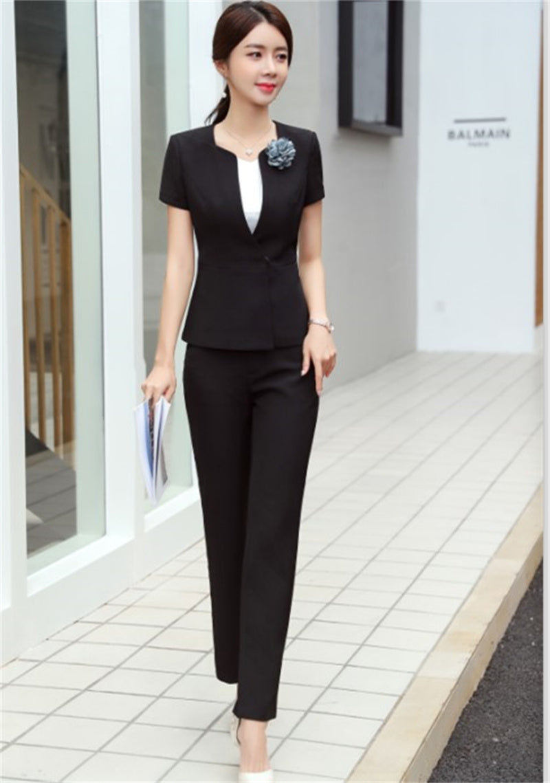 Professional Suit for Lobby Manager - Formal Workwear for Jewelry Shop Staff - Perfect for Business Attire & Customer Service Scenarios