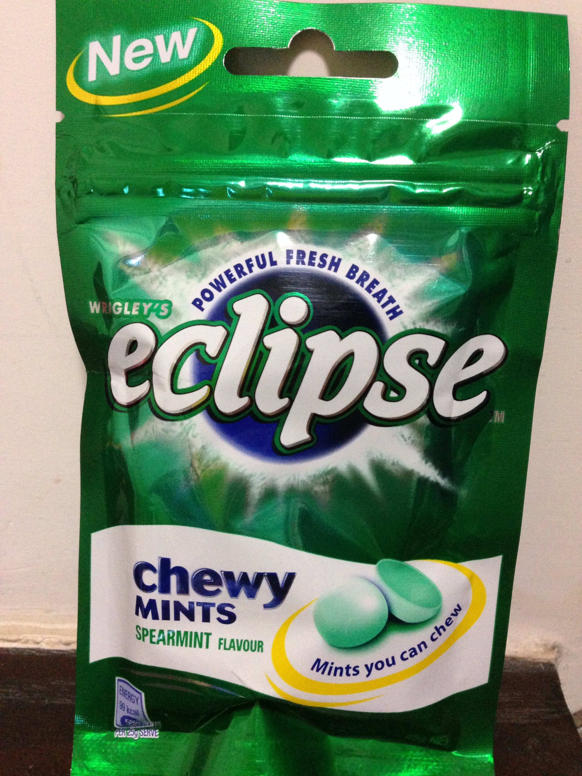 Wrigley's Eclipse Spearmint Chewing Mints - 5 Packs for Long-Lasting Fresh Breath - Perfect for Work, Travel, and After Meals