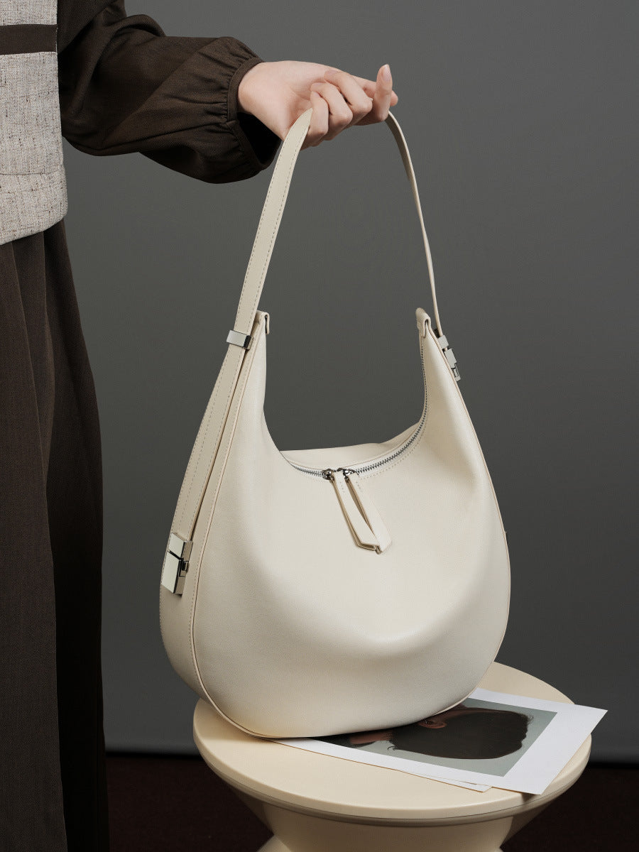 Stylish Curved Crescent Shoulder Bag for Women - Fashionable Crossbody Purse with Adjustable Strap, Perfect for Daily Use, Travel & Shopping