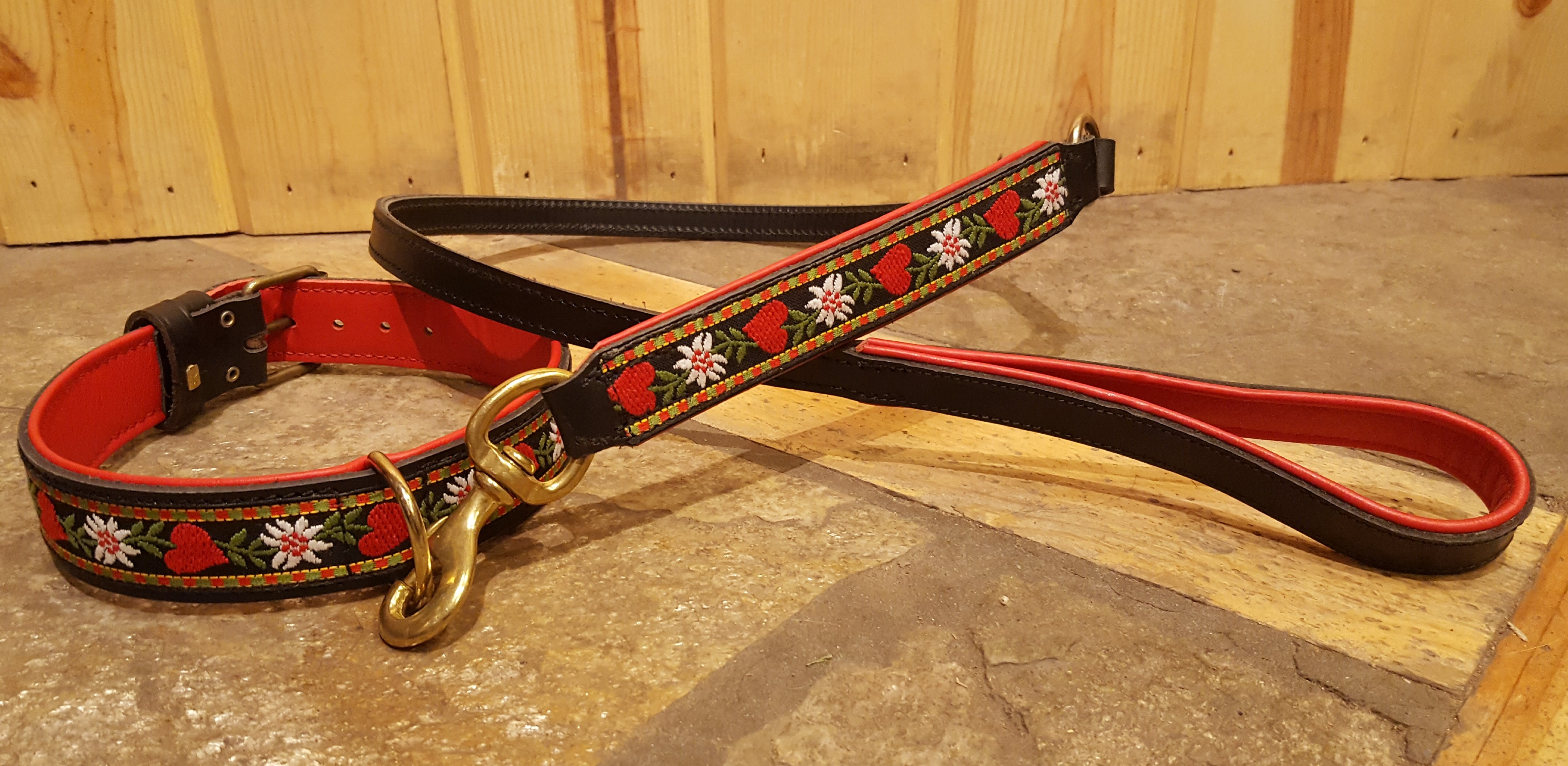 Premium Large Austrian Dog Collar for Big Breeds - Durable Leather Pet Collar with Adjustable Buckle - Perfect for Walking, Training & Outdoor Adventures