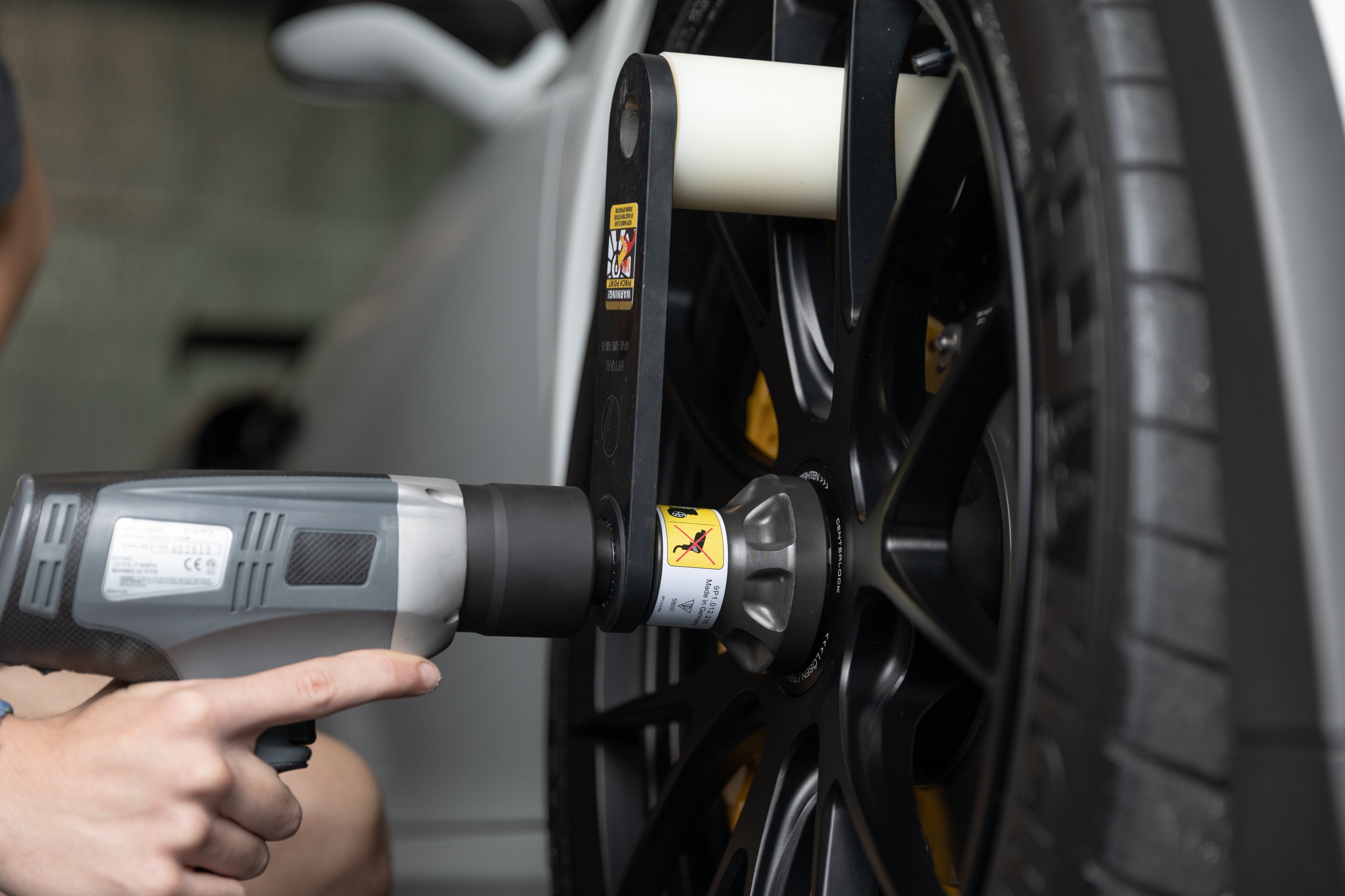 HYTORC Center Lock Torque Gun - Heavy Duty Torque Wrench for Industrial Bolting - Perfect for Construction, Oil & Gas, and Automotive Applications